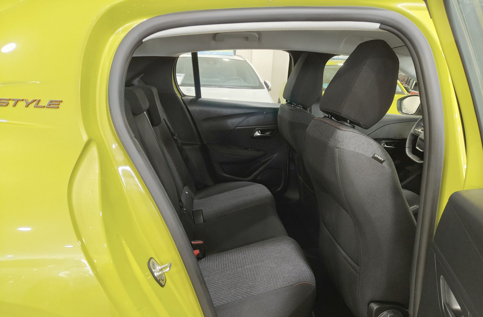 Peugeot 208 Style Hybrid 110 eDCS6 - foto 16