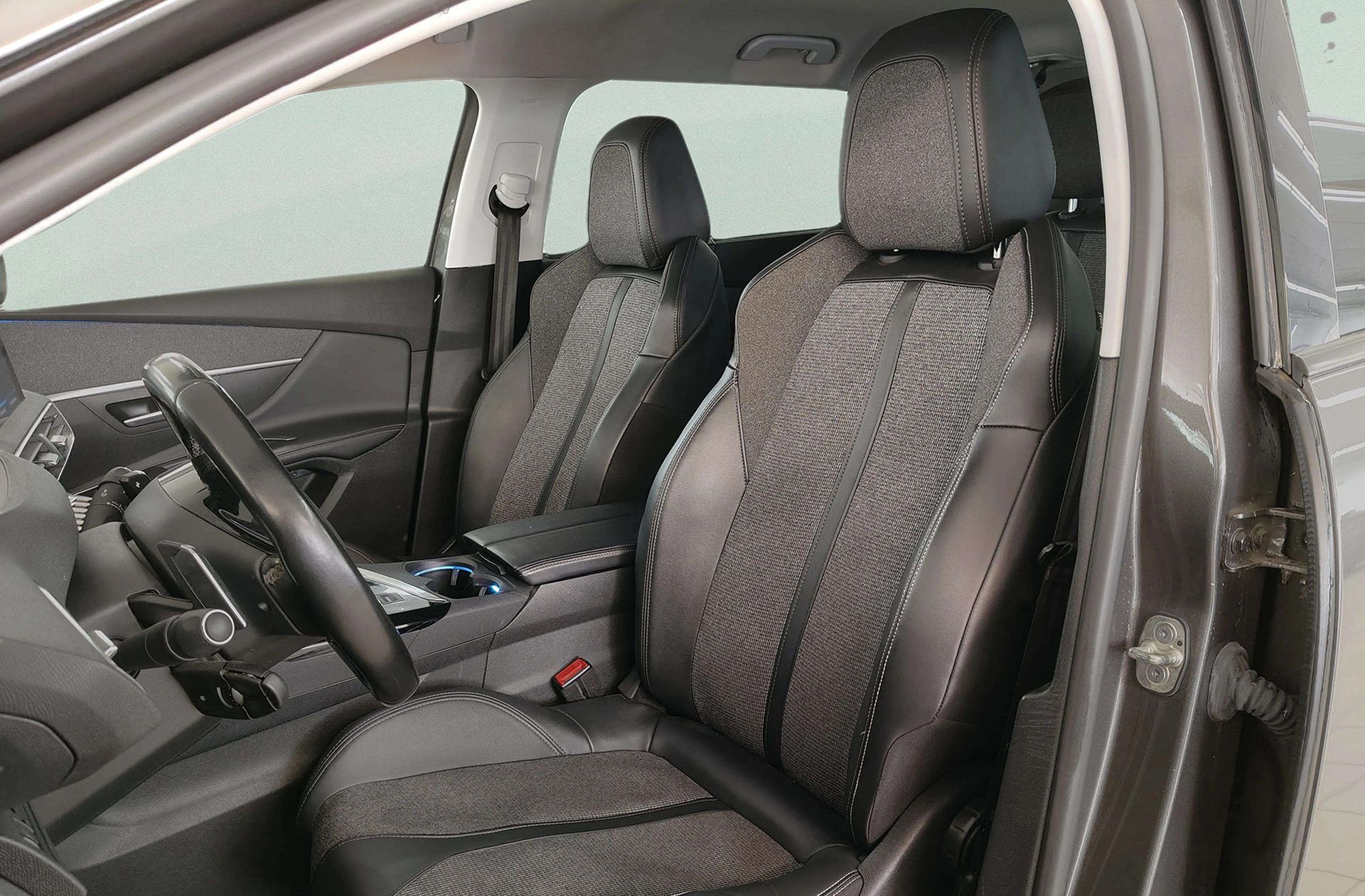 Peugeot 5008 BlueHDi 130 Allure EAT8 7 plazas - foto 13