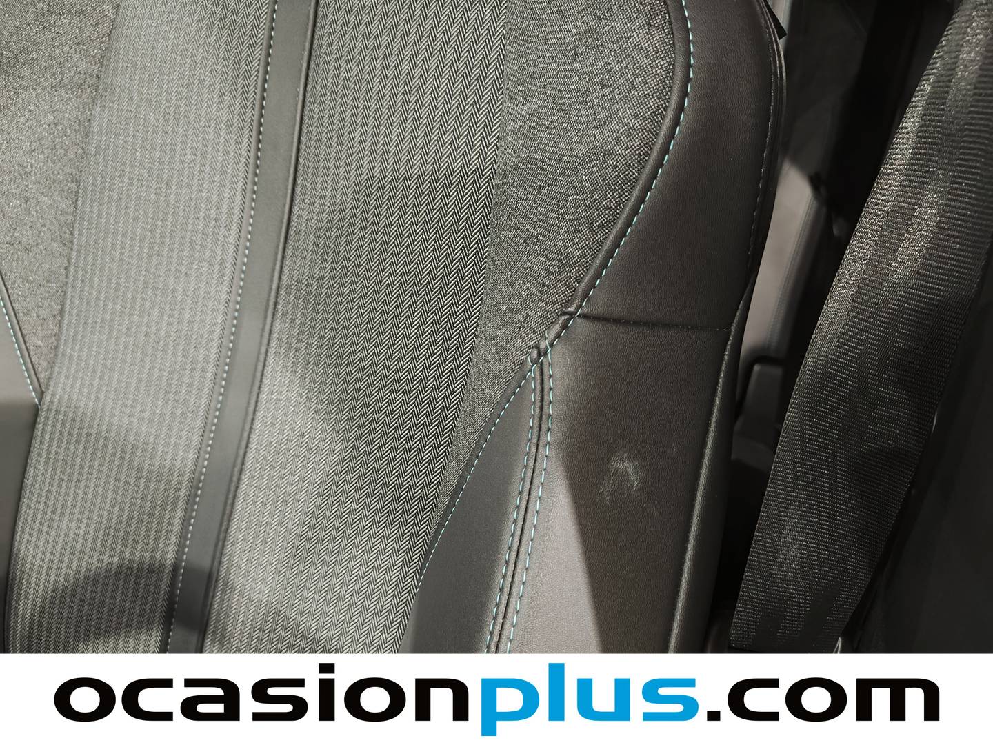 Foto Peugeot 3008 Hybrid Peugeot 3008 Hybrid 300 Allure Pack e-EAT8  (300 CV)