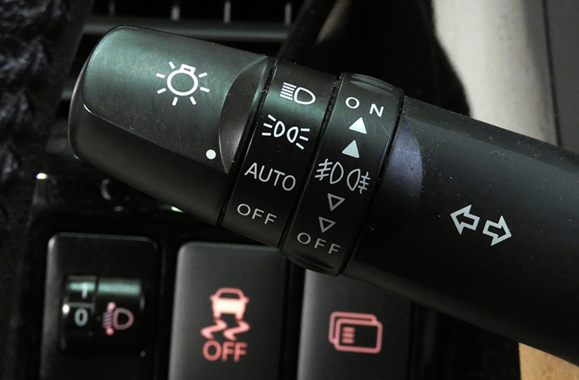 Mitsubishi Outlander 220 DI-D Motion 2WD - foto 26