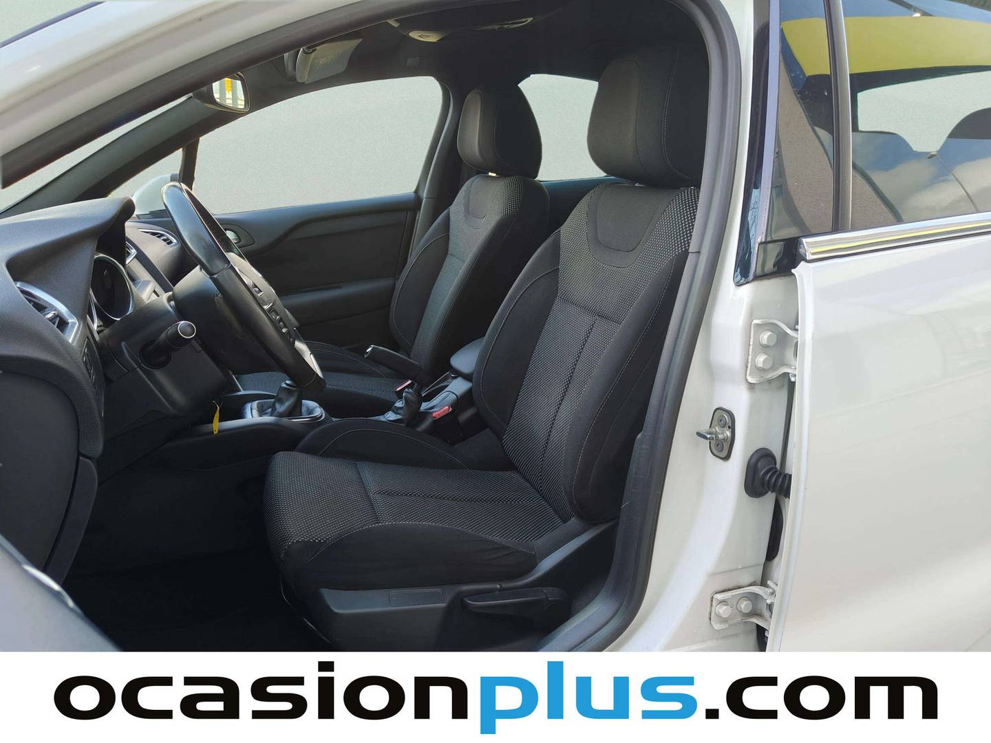Foto asientos delanteros Citroën DS4 Citroen DS4 1.6 e-HDi STT Design (114 CV)