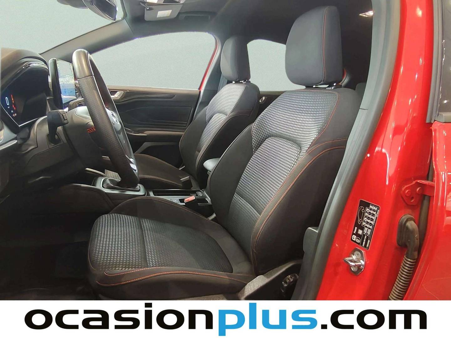 Foto asientos delanteros Ford Focus Ford Focus 1.0 Ecoboost MHEV ST-Line (125 CV)