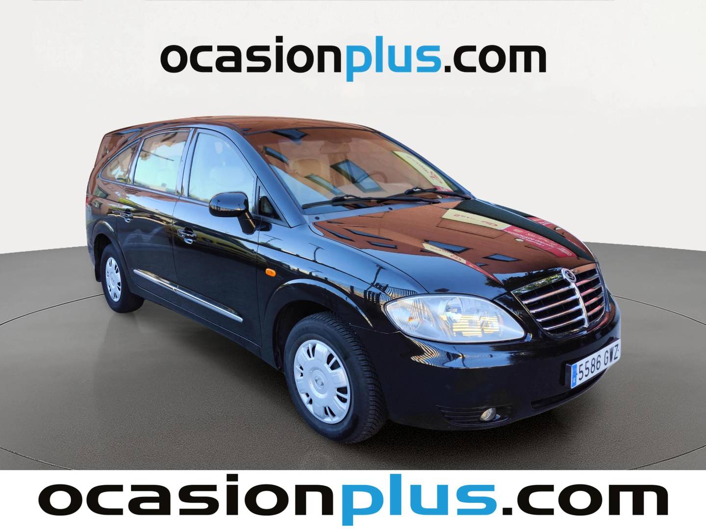 Foto delantera SsangYong Rodius SsangYong Rodius 270 Xdi (165 CV) 7 Plazas derecha