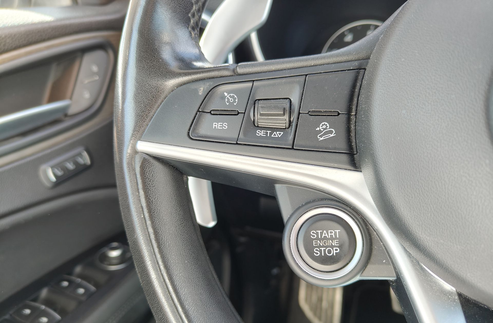 Alfa Romeo Stelvio 2.0 Petrol First Edition (I) Q4 - foto 26