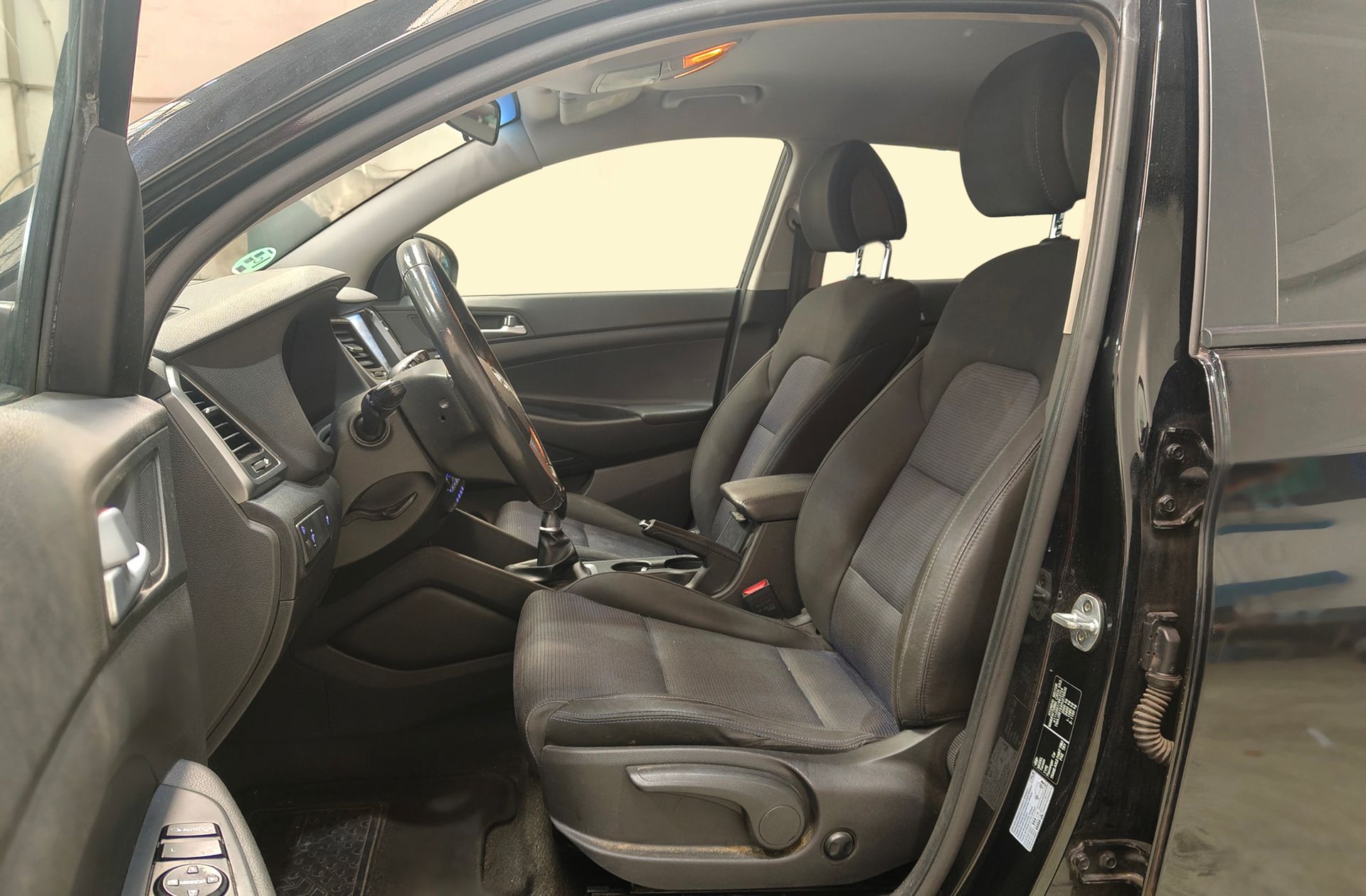 Hyundai Tucson 1.7 CRDi BlueDrive 25 Aniversario 4x2 - foto 12