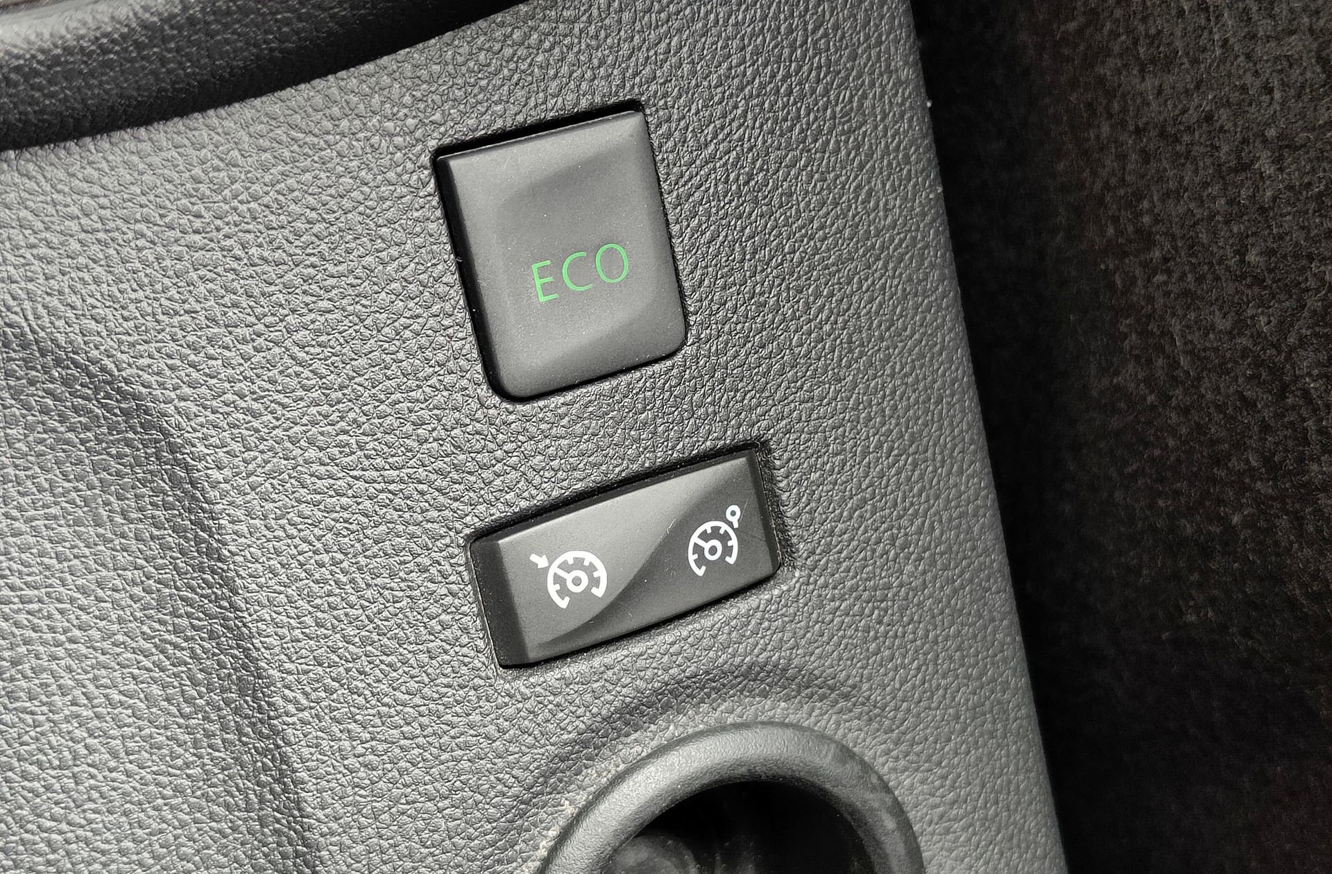 Renault Captur Zen TCe - foto 12