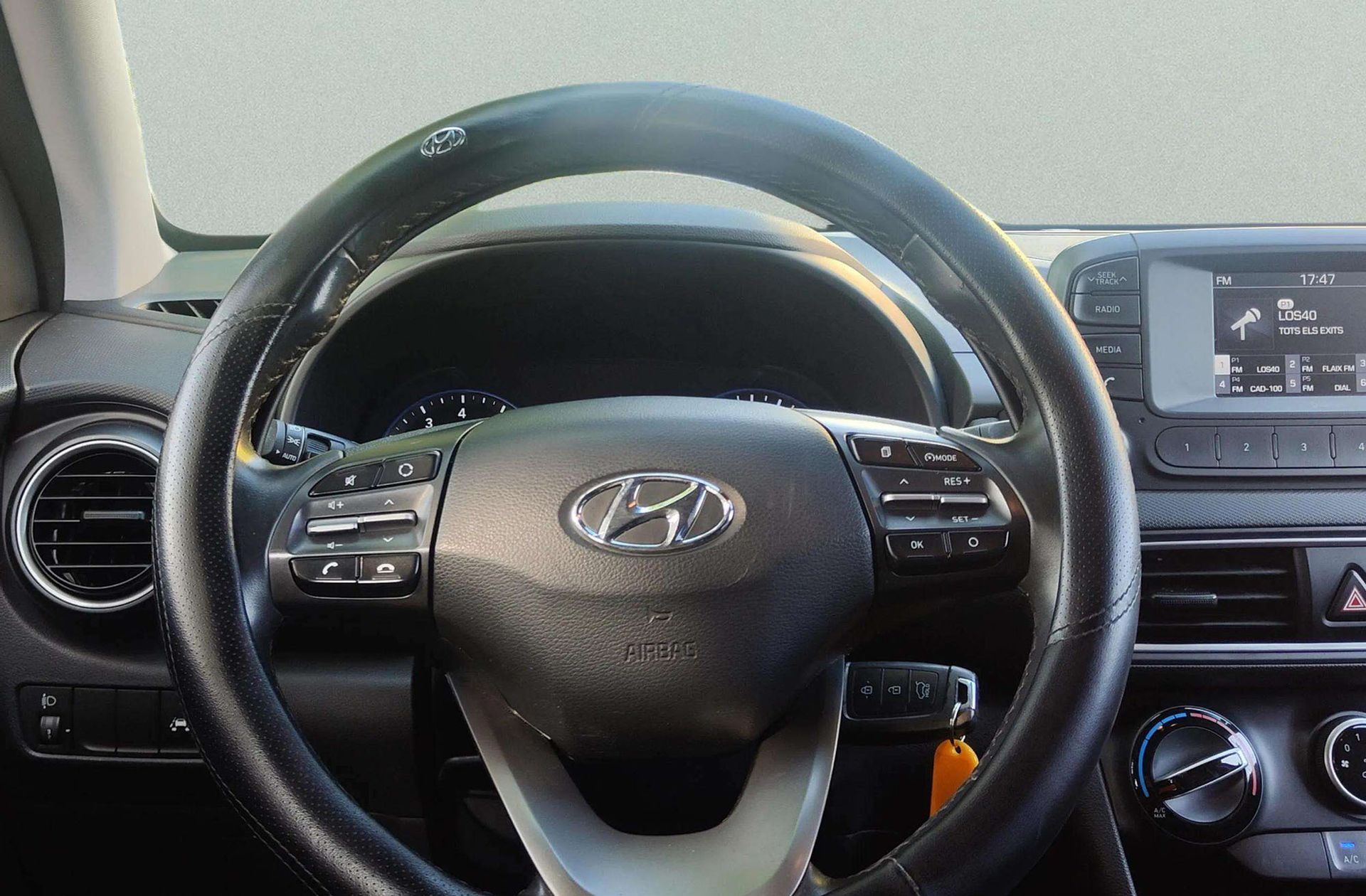 Hyundai Kona 1.0 T-GDi Essence 4x2 - foto 18