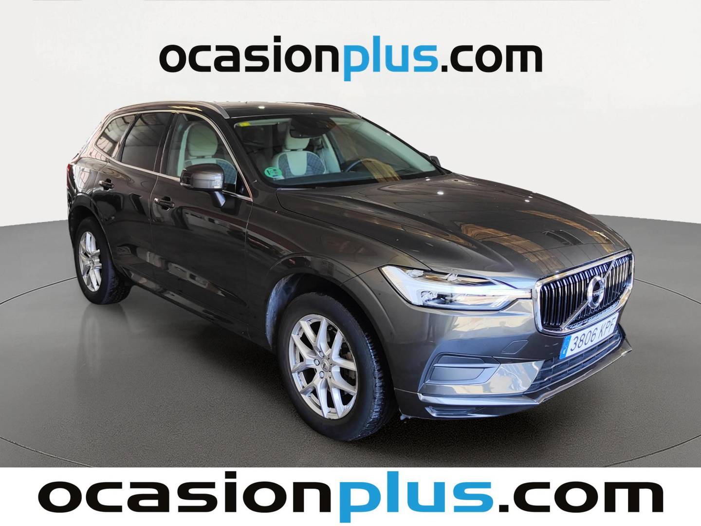 Foto delantera Volvo XC60 Volvo XC60 D4 Momentum AWD Auto (190 CV) derecha