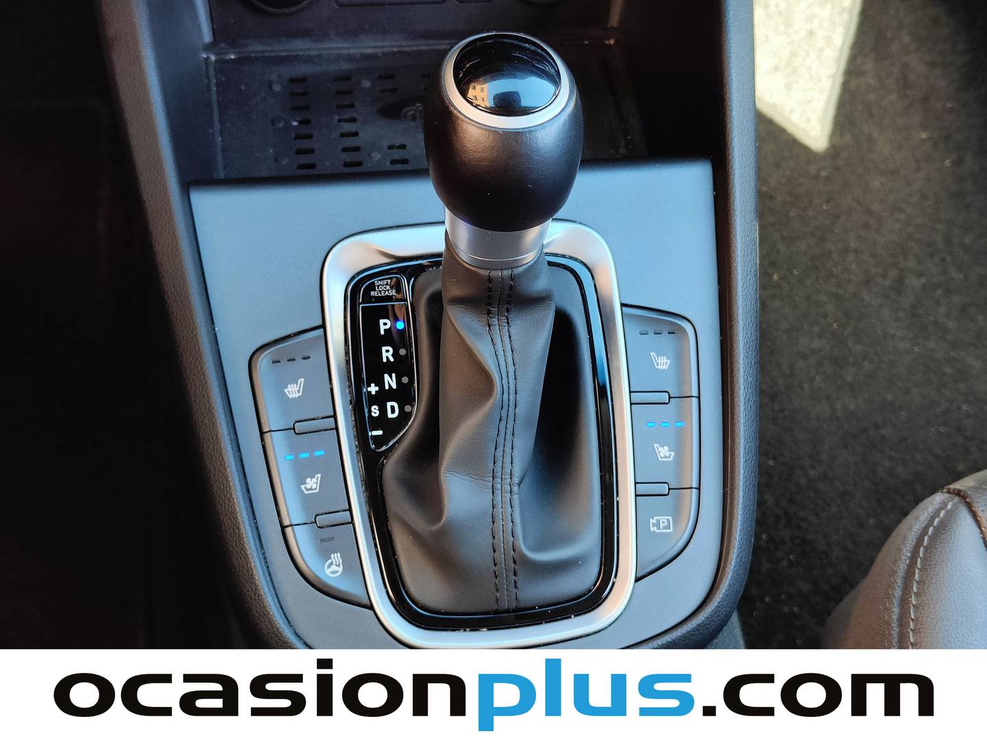 Hyundai Kona Hyundai Kona 1.6 GDI HEV Style Sky DCT (141 CV) de segunda mano