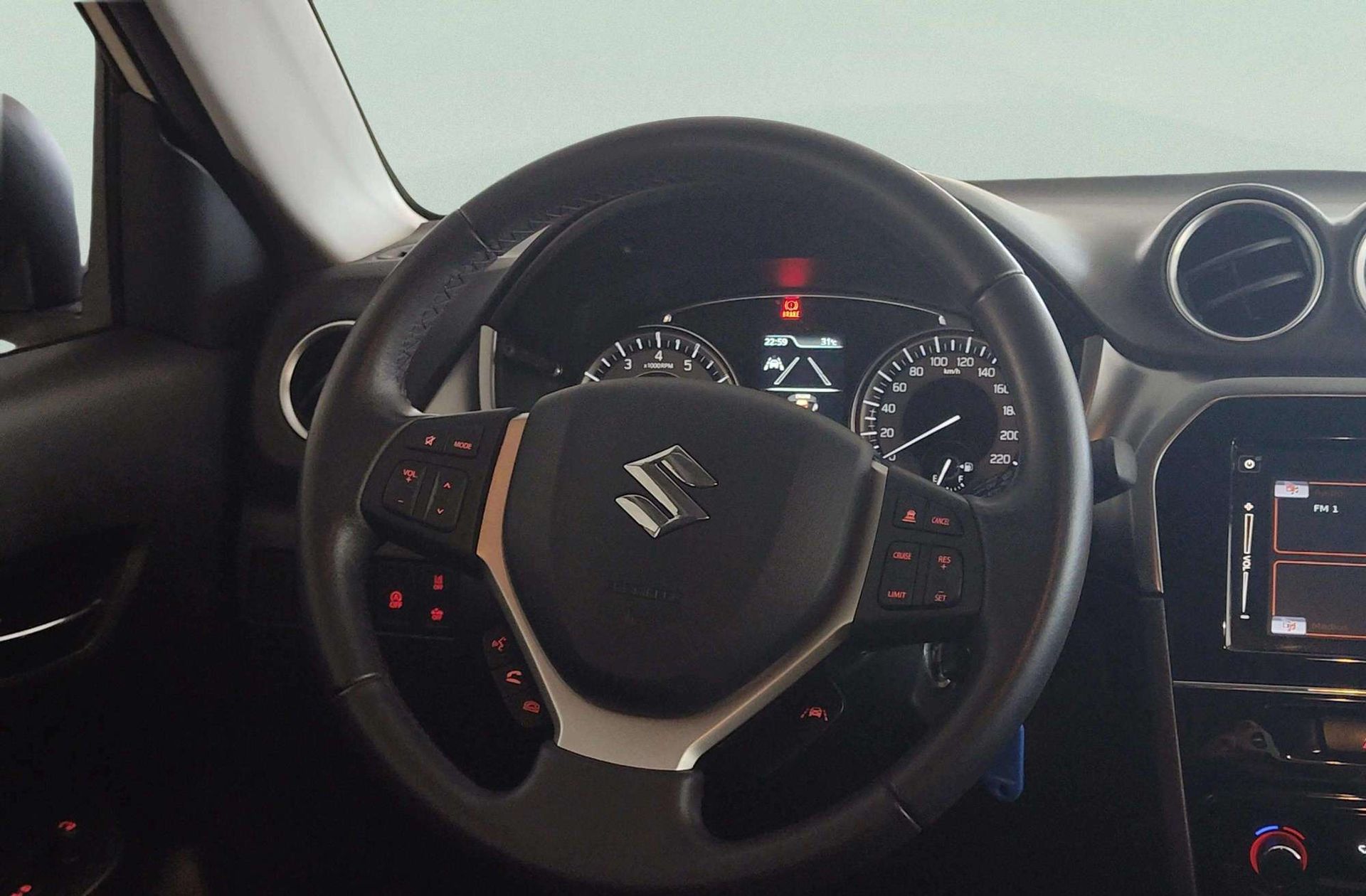 Suzuki Vitara 1.4 T Mild Hybrid GLE - foto 24