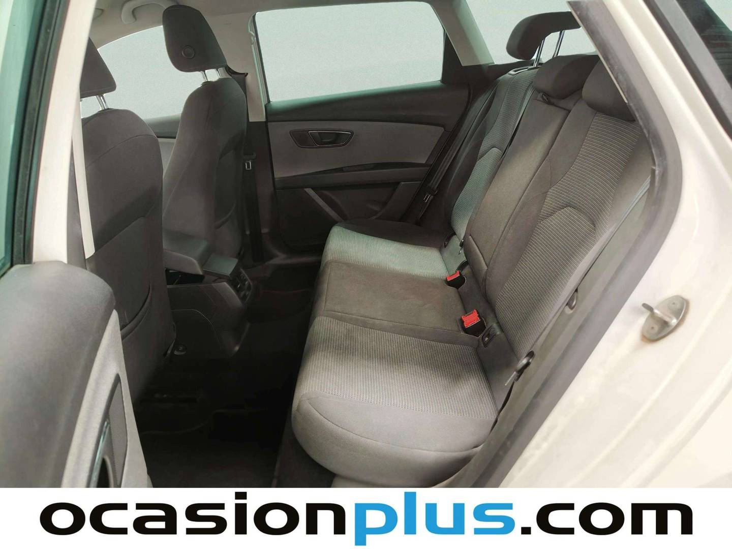 Foto asientos traseros Seat León Seat León ST 1.6 TDI S&S Style (115 CV)