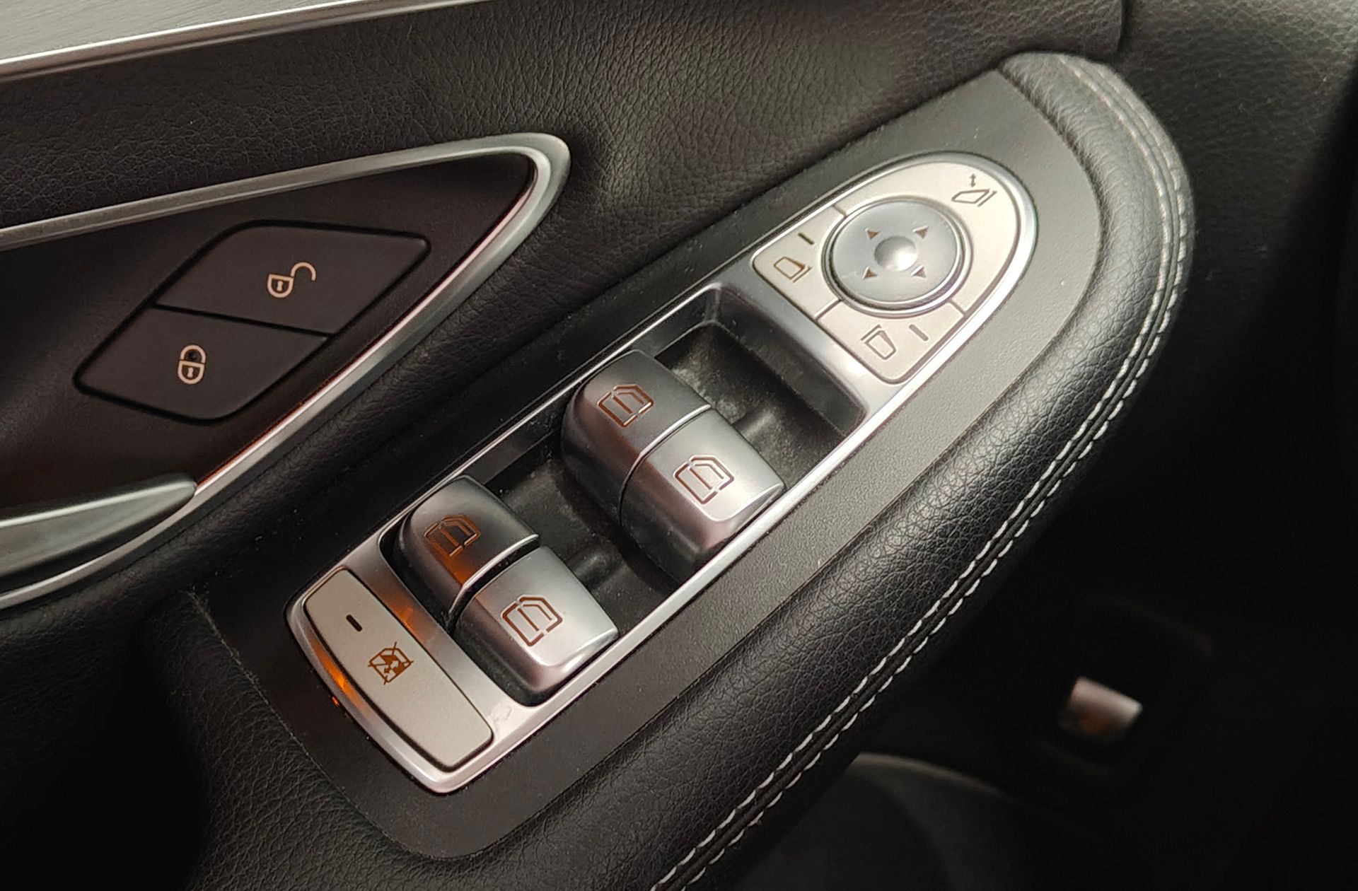 Mercedes-Benz Clase C 220 d - foto 36