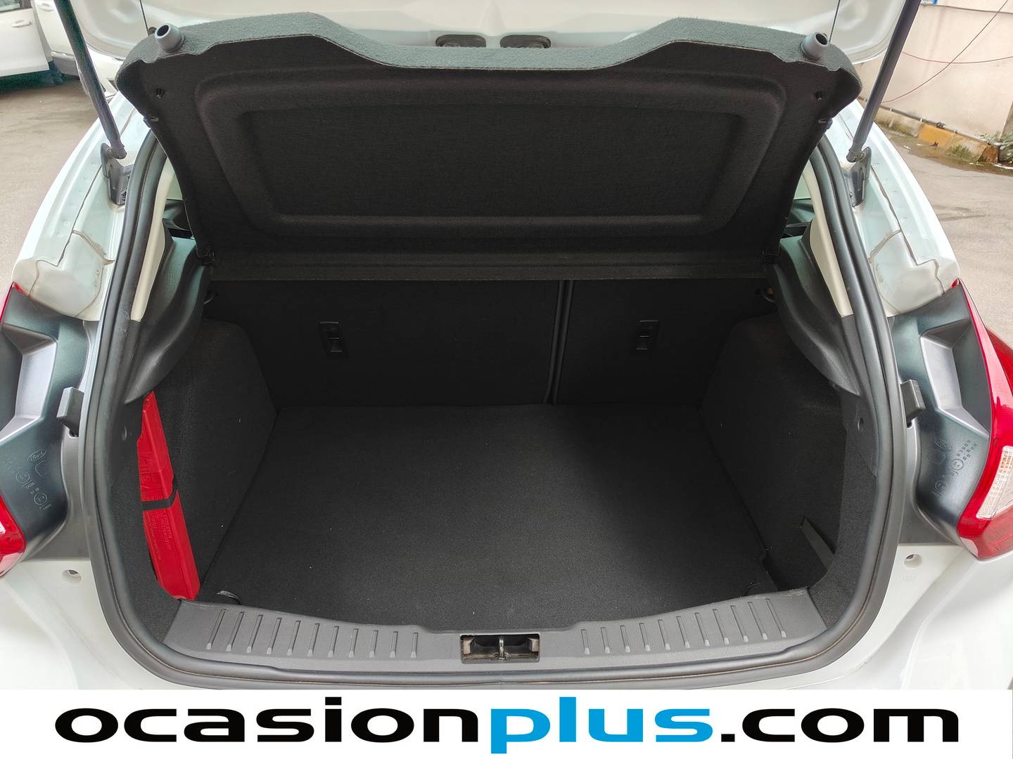 Fotos maletero Ford Focus Ford Focus 1.0 Ecoboost S&S Trend (125 CV)