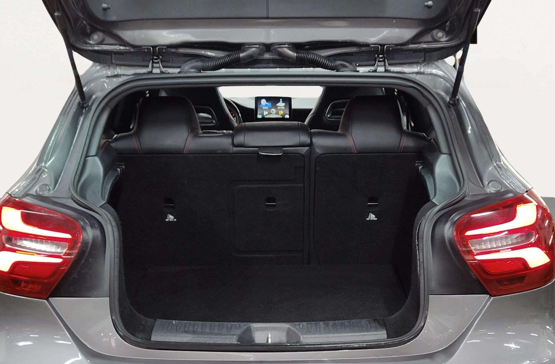 Mercedes-Benz Clase A 200 d AMG Line - foto 21