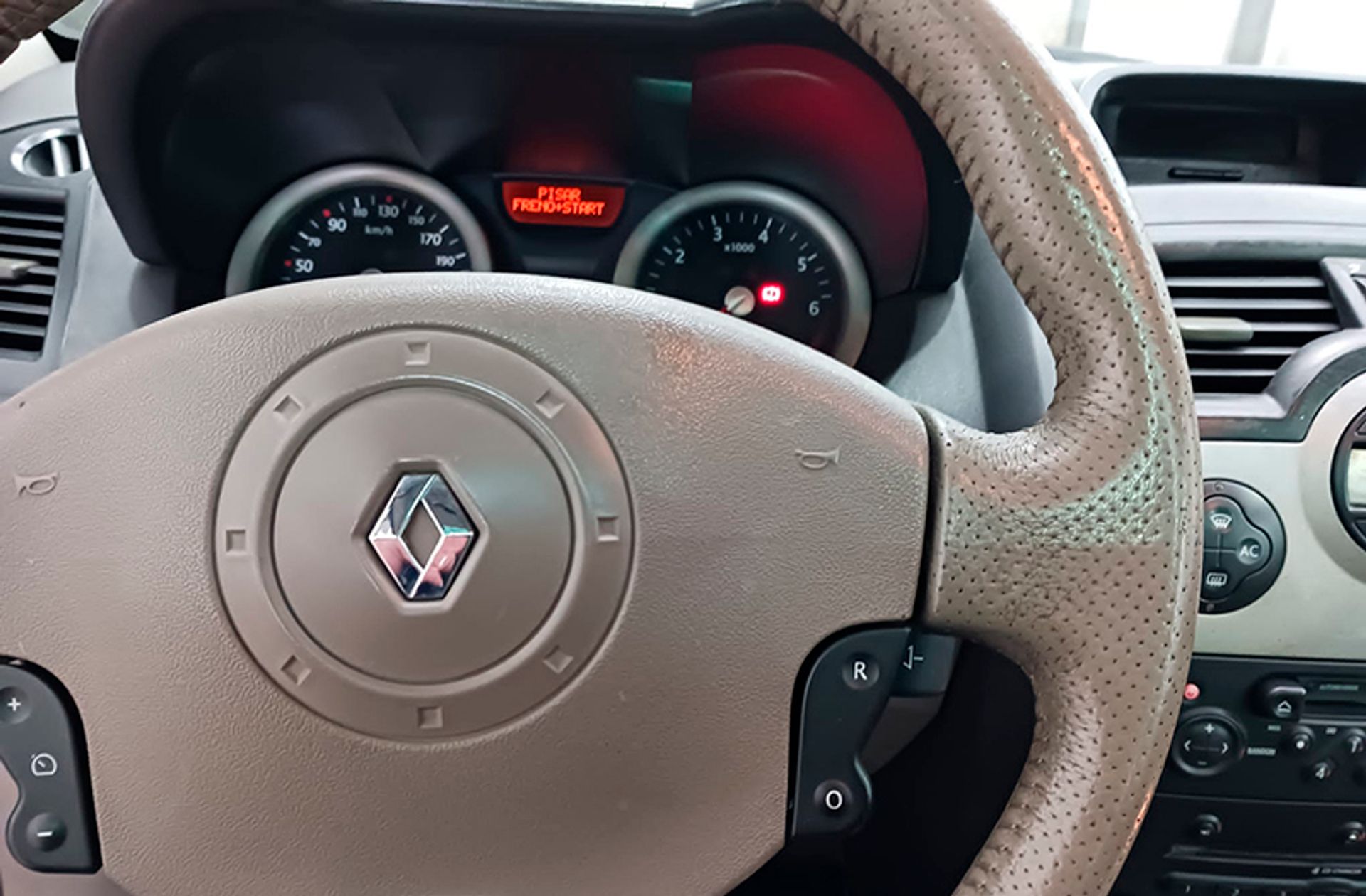 Renault Mégane Coupe Cabrio 2.0 Luxe Privilege - foto 19