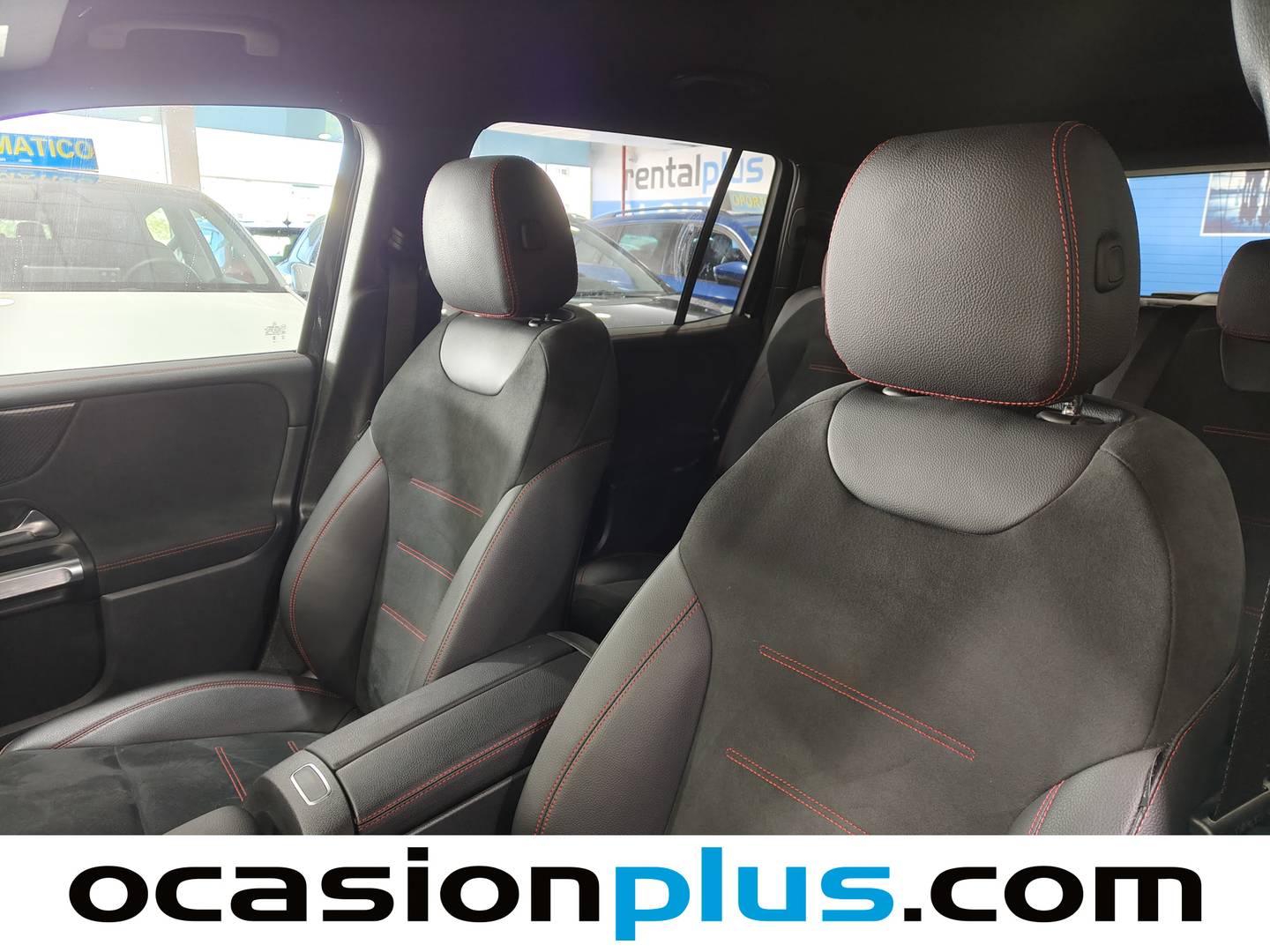 Extras y acabados del Mercedes GLB Mercedes-Benz GLB 200 (163 CV) PACK AMG 7 PLAZAS