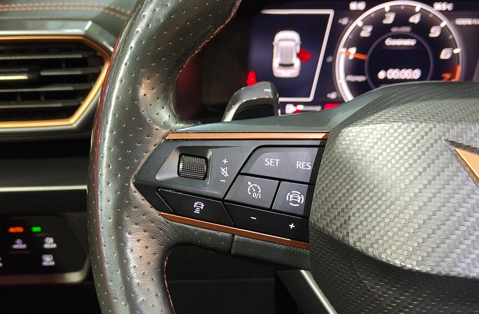 Cupra Formentor 1.5 TSI DSG - foto 24