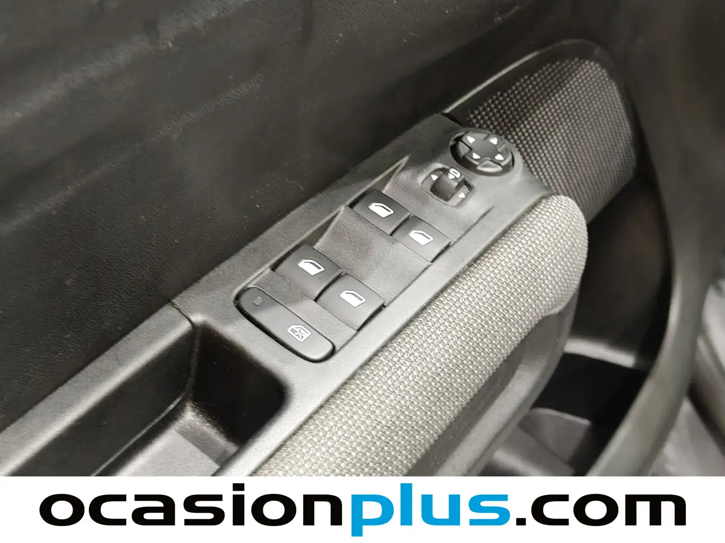 Foto Citroën C3 Aircross Citroen C3 Aircross PureTech 130 Shine Pack EAT6 (131 CV)