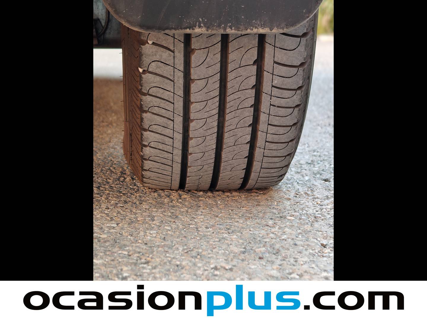 Foto Ford Tourneo Custom Ford Tourneo Custom 2.0 EcoBlue L1 Trend (130 CV) 8 Plazas