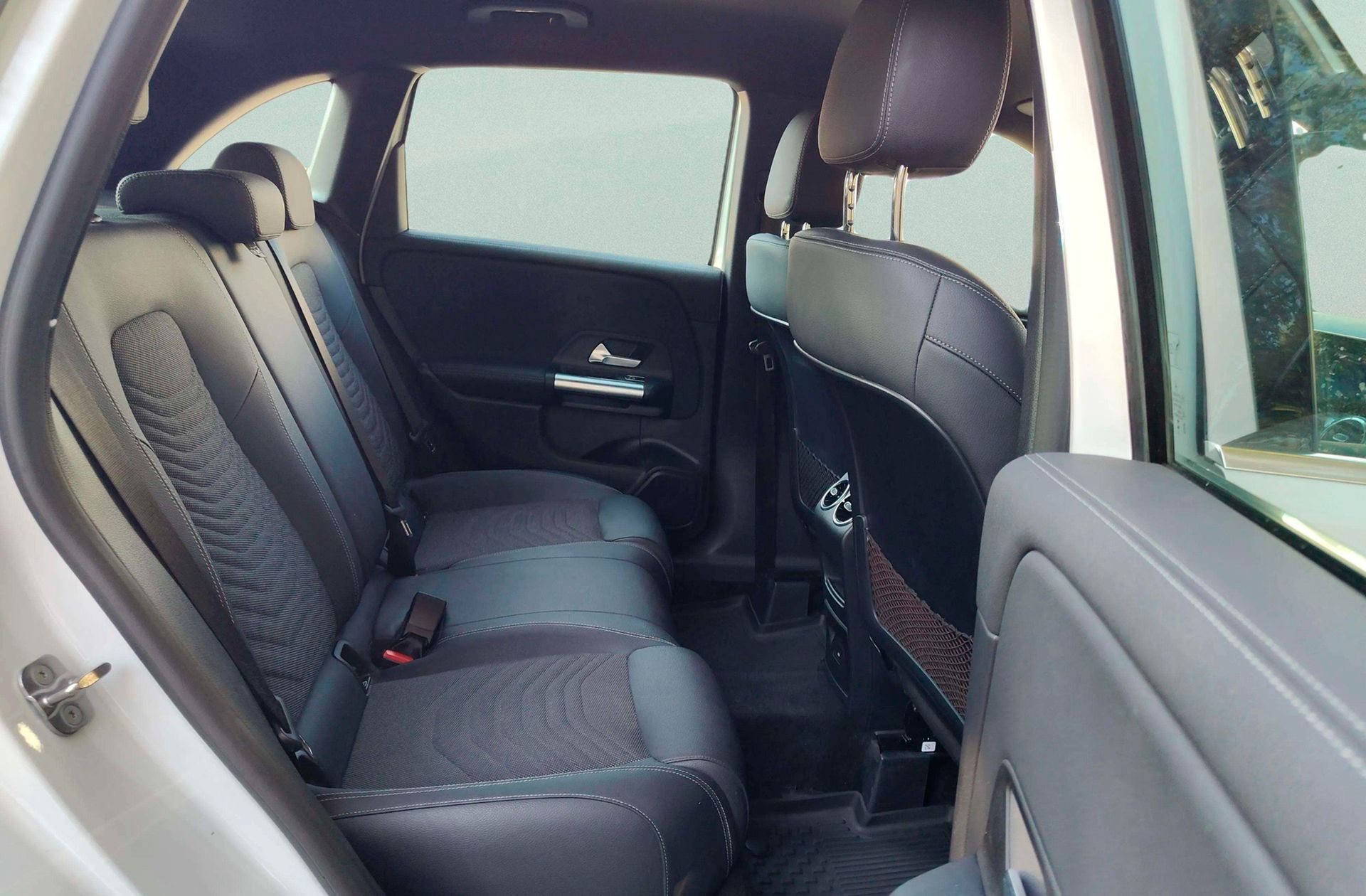 Mercedes-Benz Clase B 200 d - foto 19