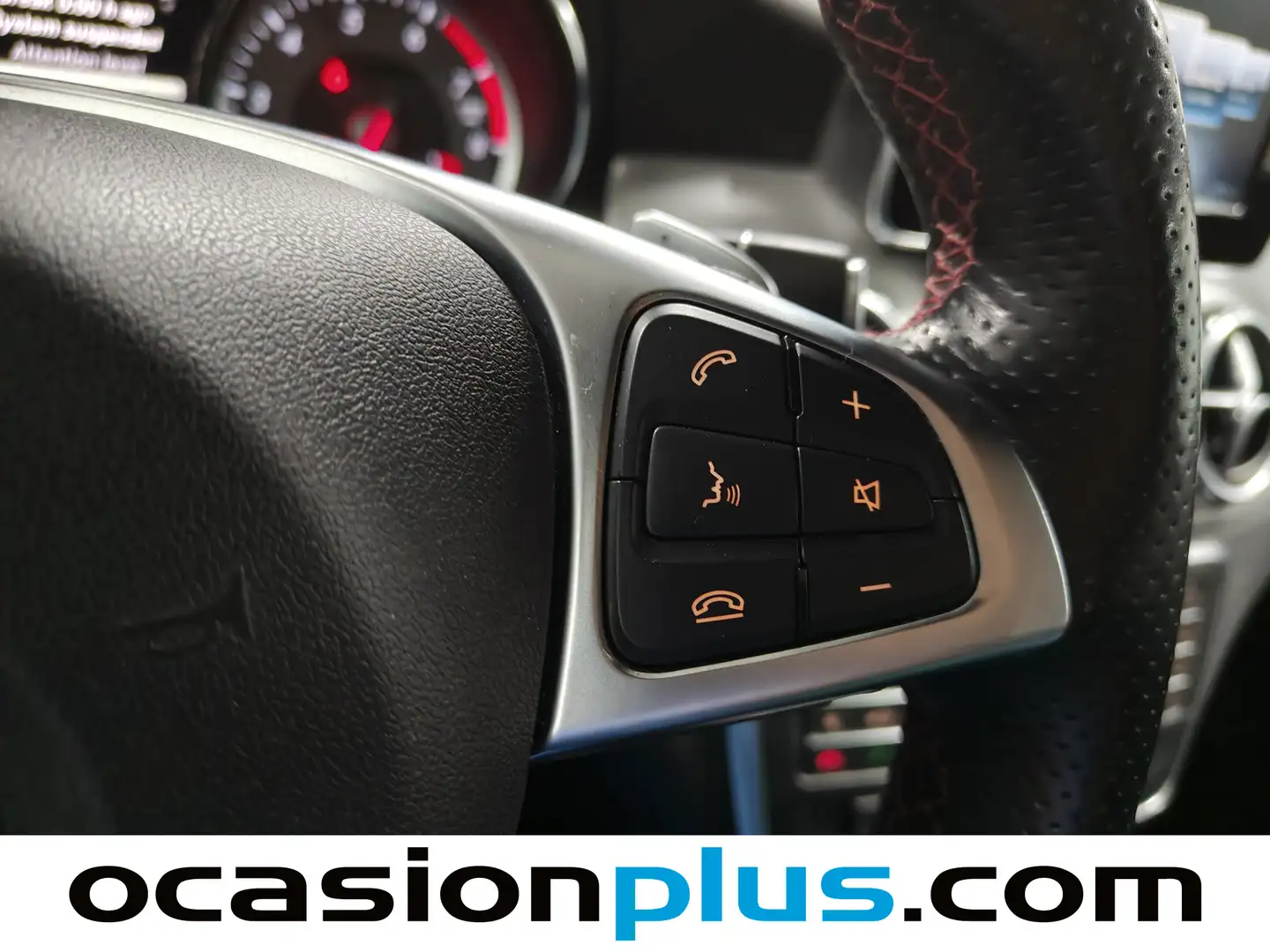 Foto Mercedes GLA Mercedes-Benz GLA GLA 200 AMG Line (156 CV)