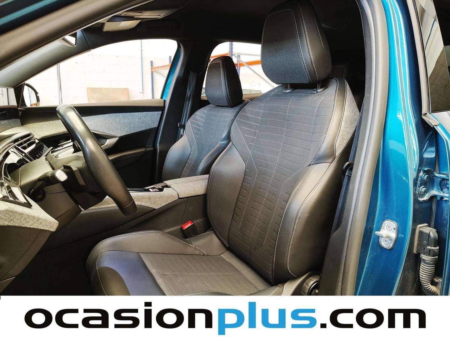 Foto asientos delanteros Peugeot 3008 Hybrid Peugeot 3008 Allure Hybrid eDCS6 (136 CV)