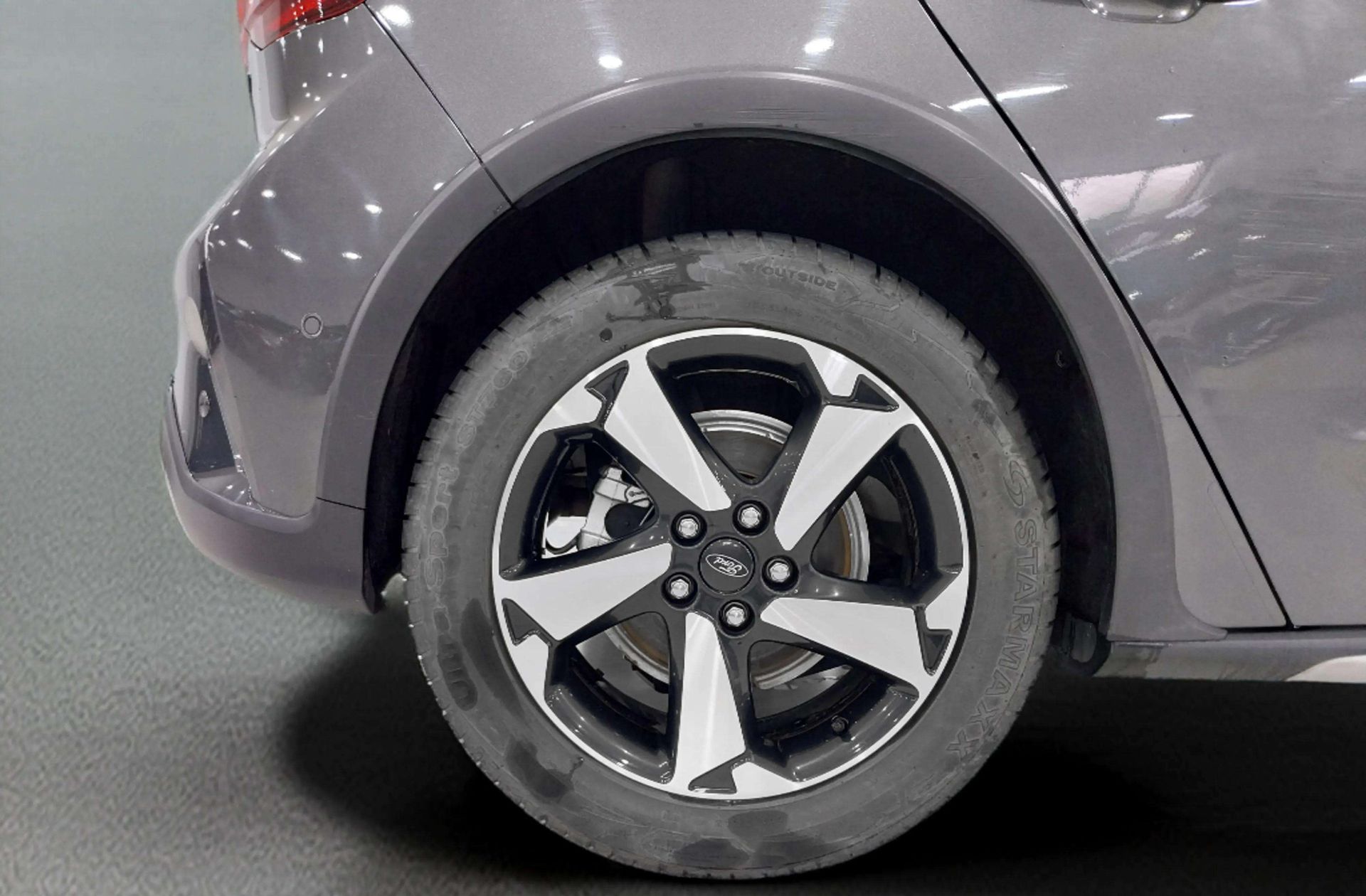 Ford Focus 1.0 EcoBoost MHEV Active - foto 36