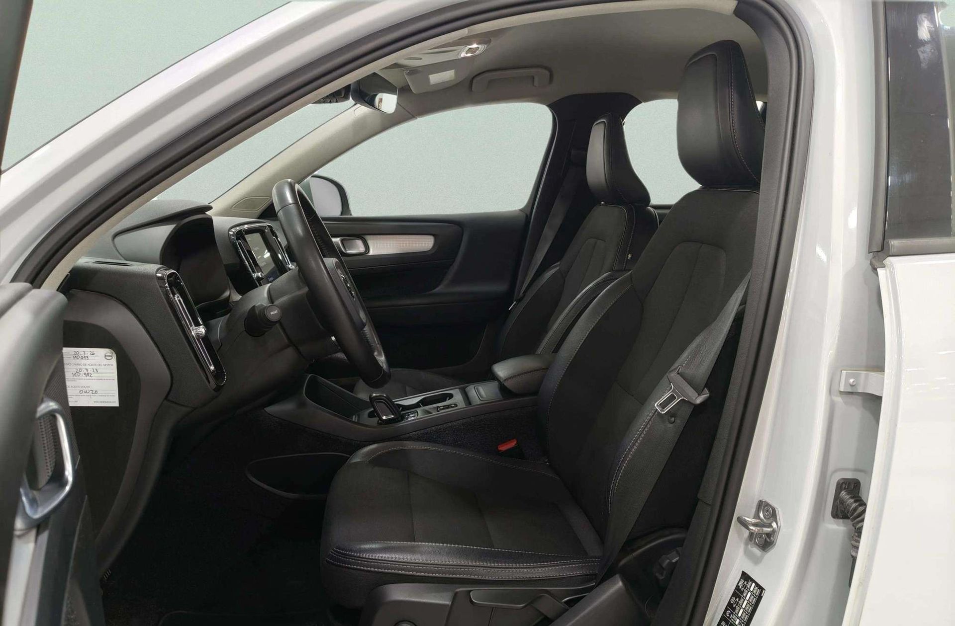 Volvo XC40 T3 Momentum Pro - foto 11