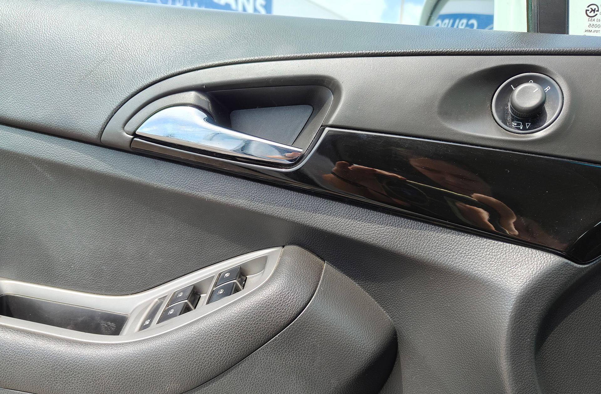Chevrolet Orlando 2.0 VCDi LTZ 7 plazas - foto 30