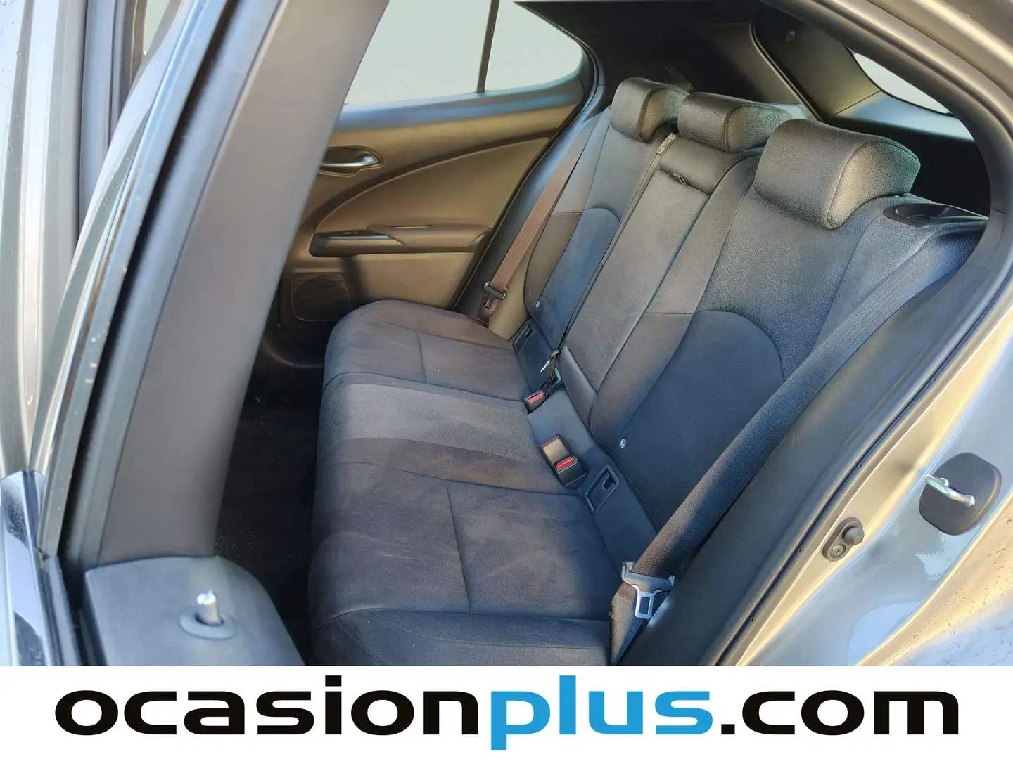 Foto Lexus UX Lexus UX 300h UX (199 CV)