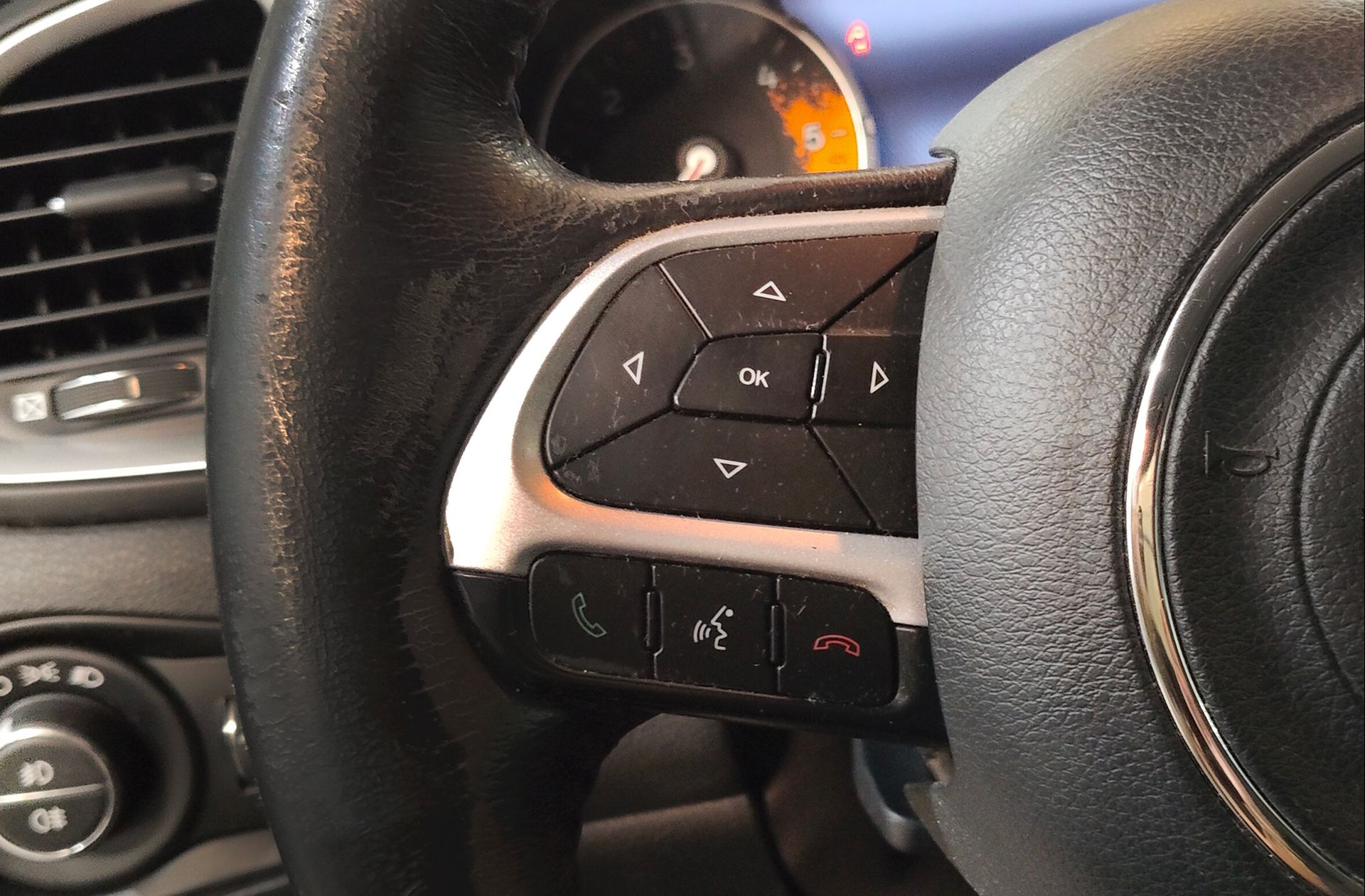 Jeep Renegade 1.6 MultiJet Limited 4x2 - foto 25