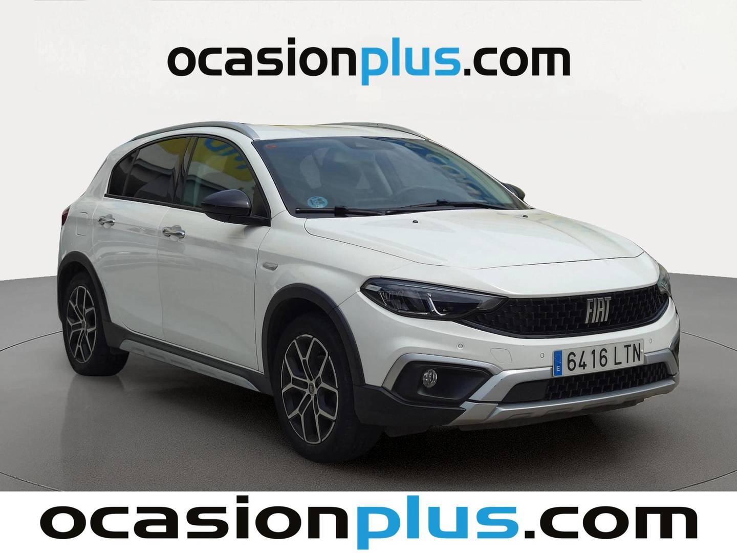 Foto delantera Fiat Tipo Fiat Tipo 1.0 Cross (100 CV) derecha