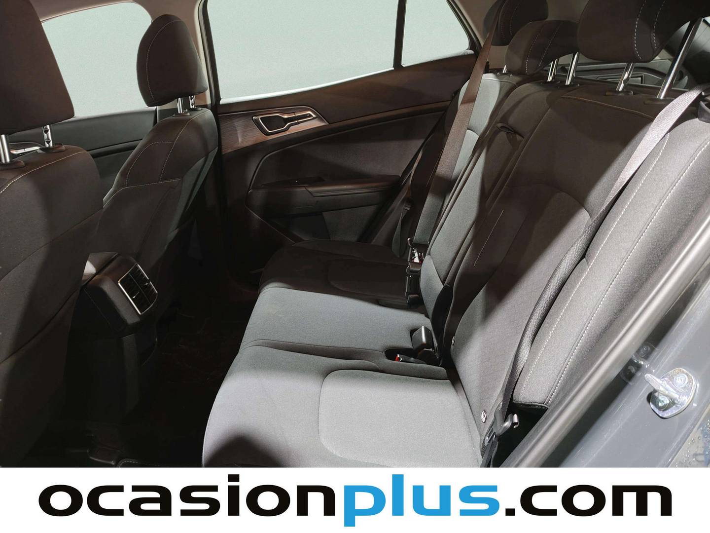 Foto asientos traseros KIA Sportage Kia Sportage 1.6 T-GDi MHEV Business 4x2 DCT (160 CV)