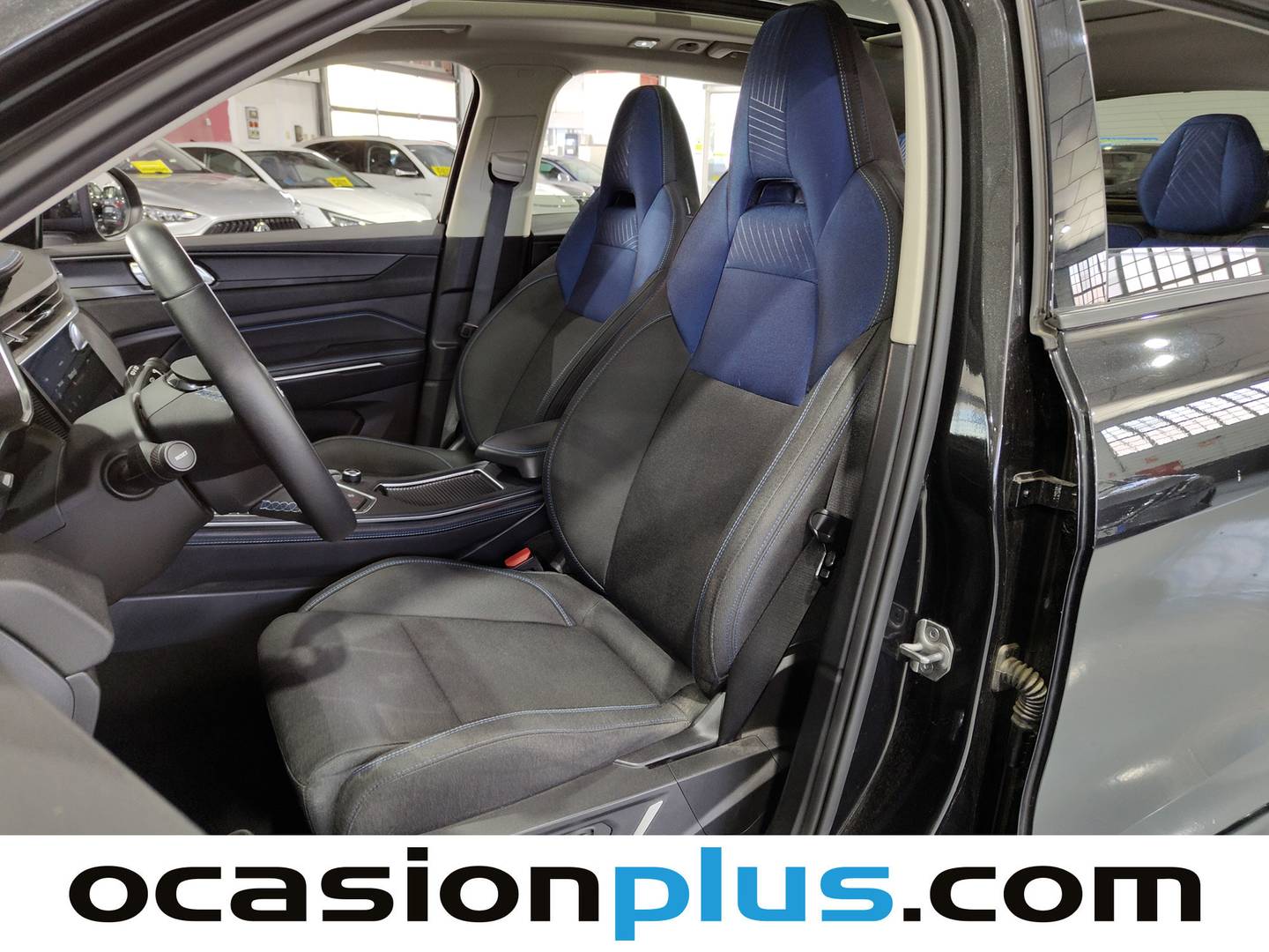 Foto asientos delanteros Lynk & Co 01 Lynk & Co 01 1.5 PHEV 6.6kW (261 CV)