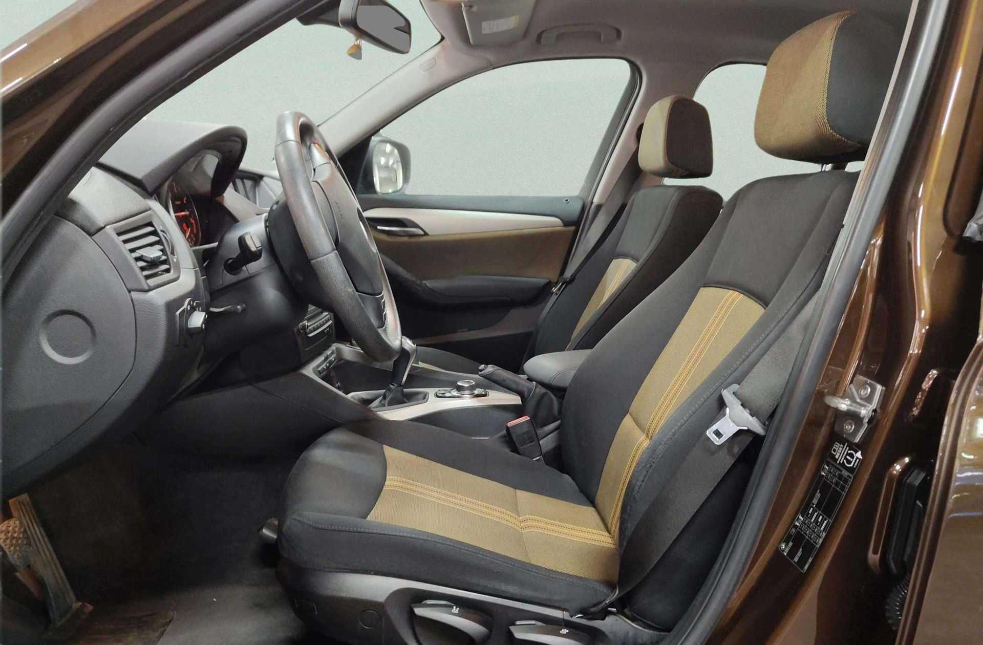 BMW X1 sDrive18d - foto 13