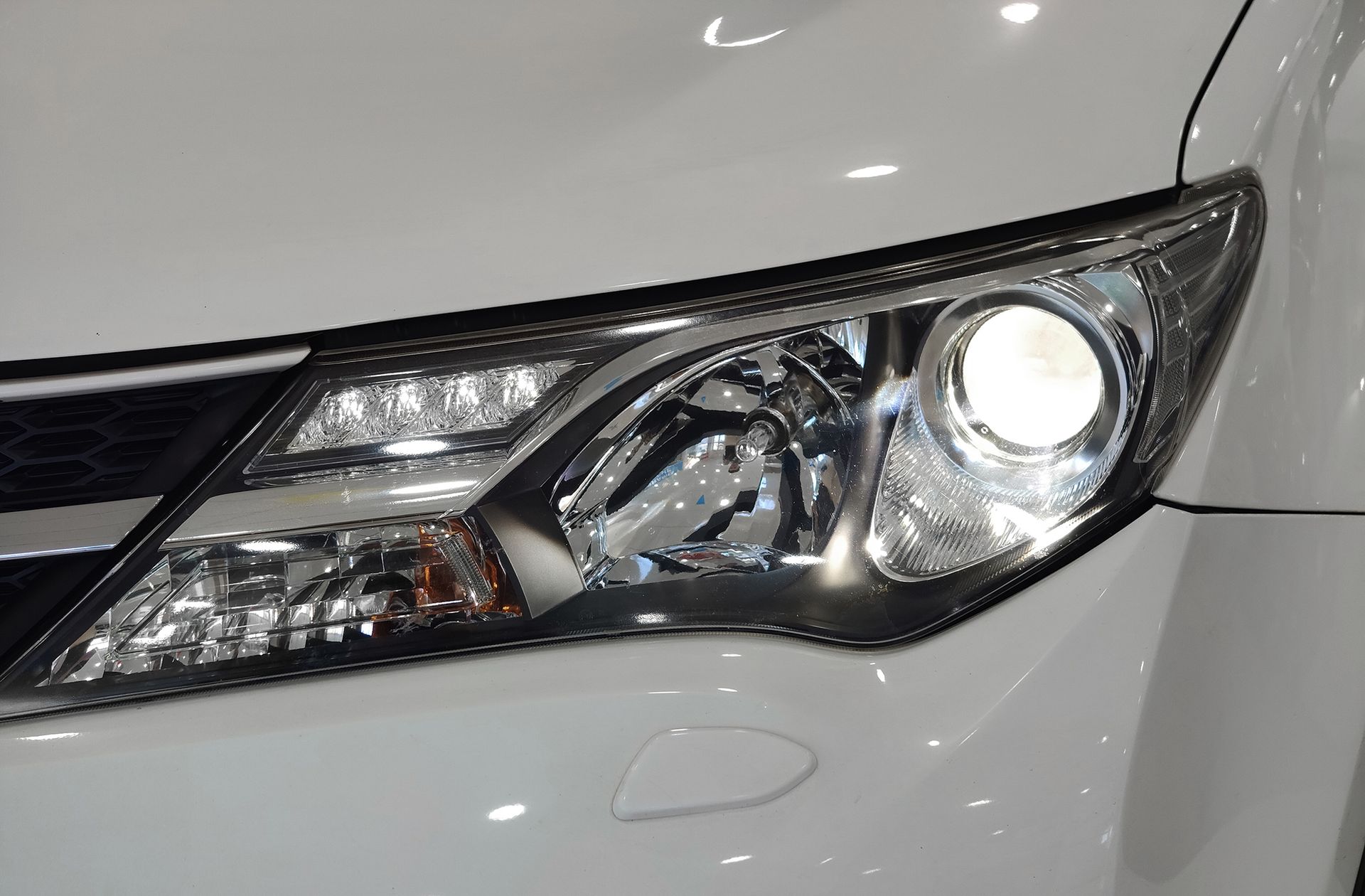 Toyota RAV4 150D Advance AWD - foto 13