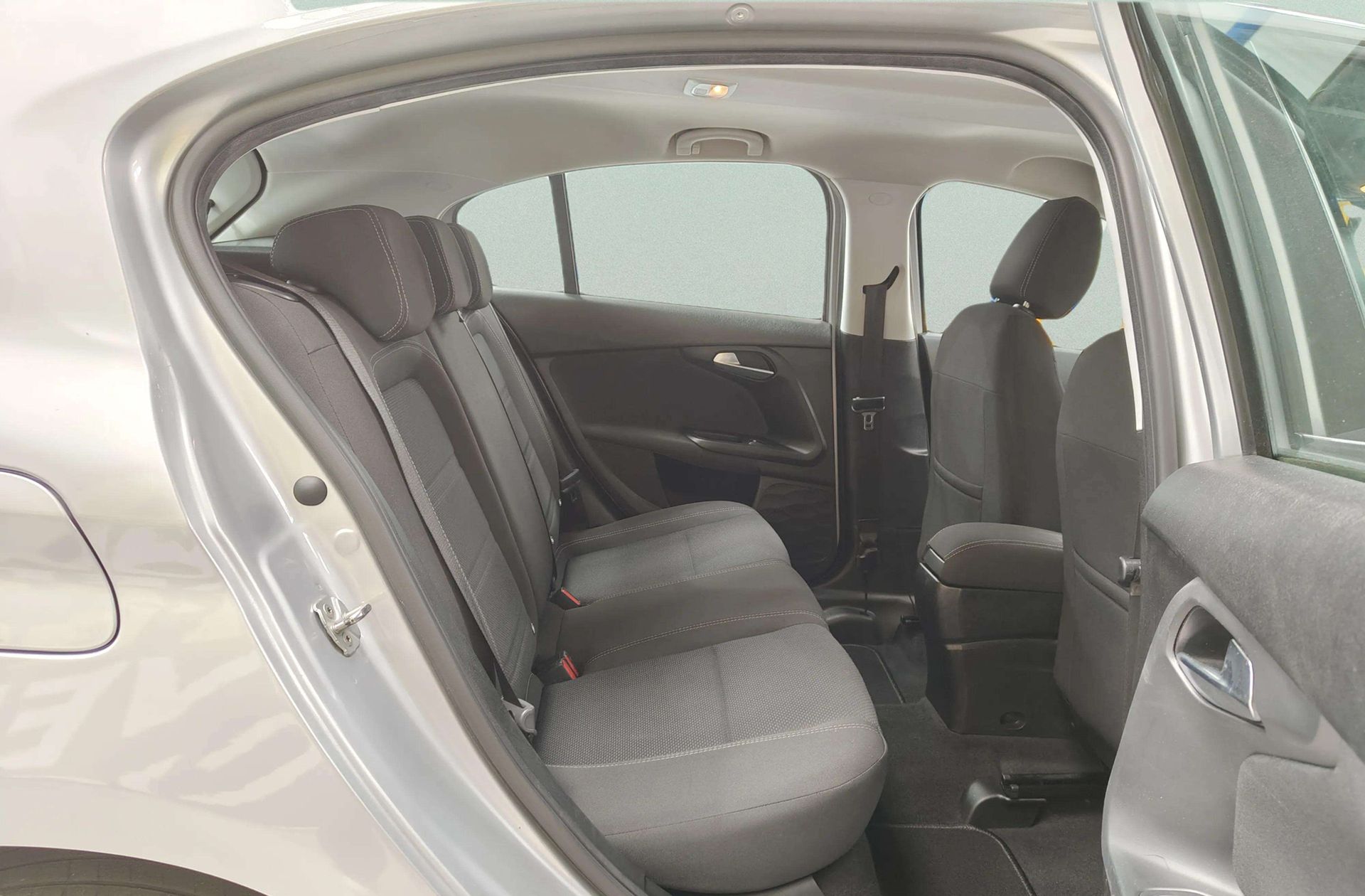 Fiat Tipo 1.5 Hybrid City Life DCT - foto 17