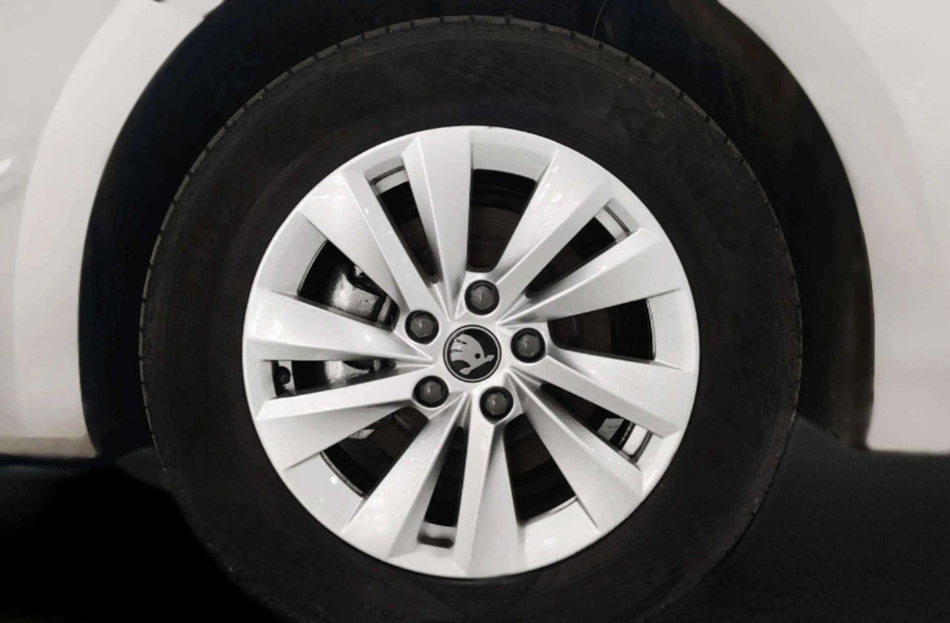 Škoda Octavia Combi 1.5 TSI m-HEV Selection DSG - foto 40
