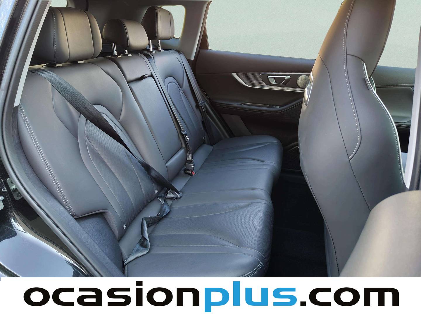 EBRO S700 EBRO S700 1.6 TGDI Luxury 7 DCT (147 CV) 2025