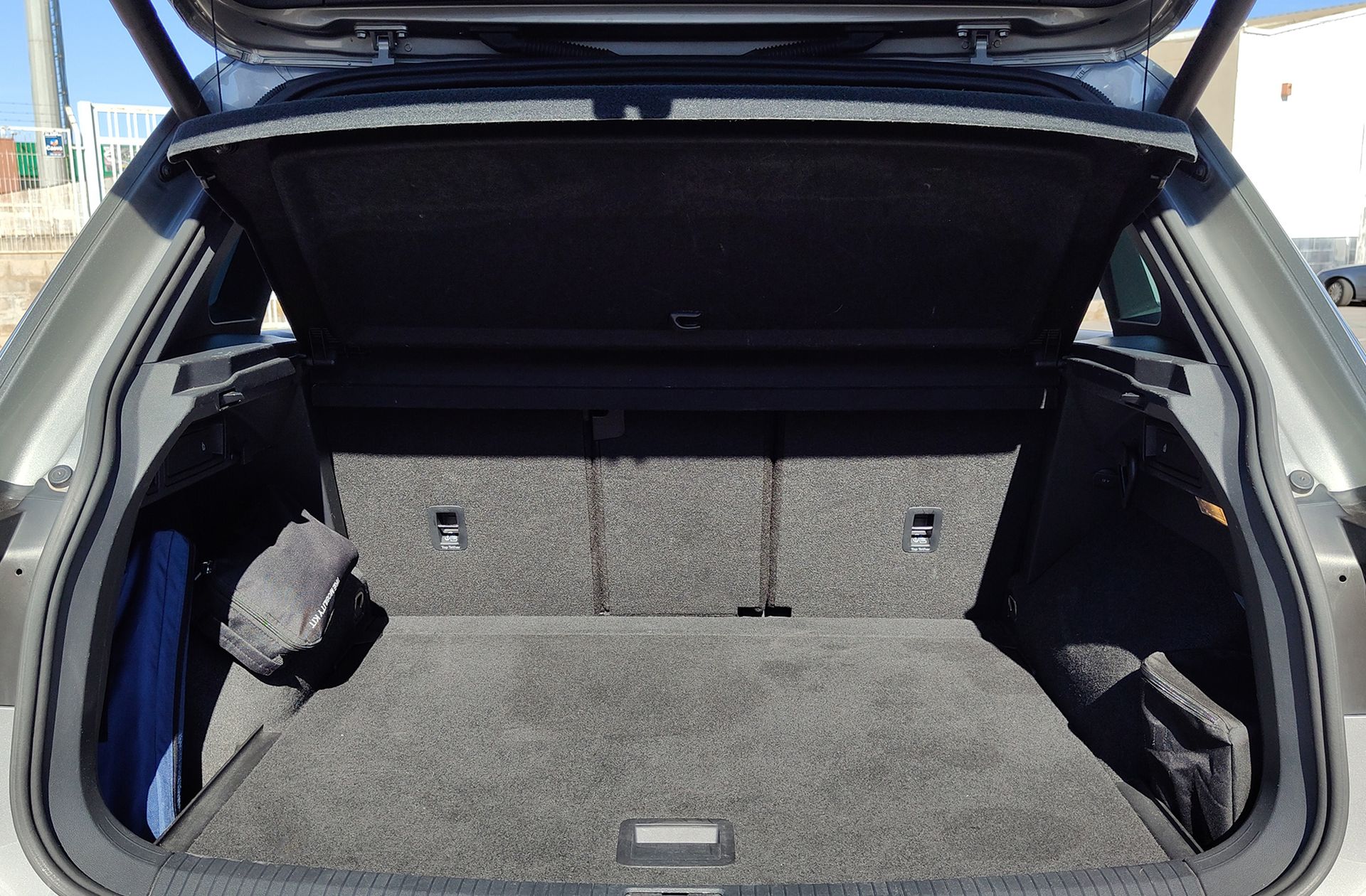 Volkswagen Tiguan Sport 2.0 TDI DSG Pack R Line - foto 17