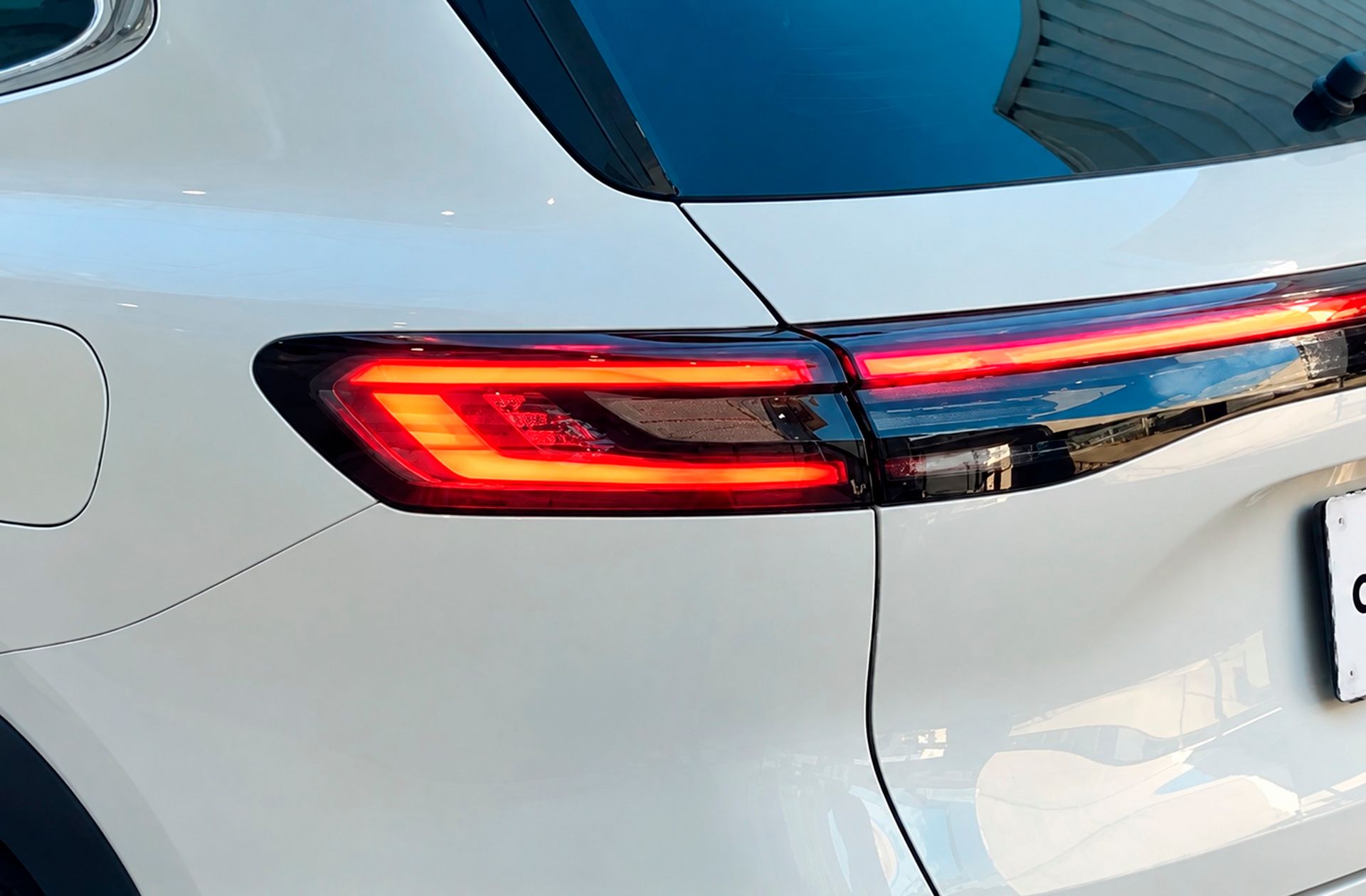 Geely Starray EM-i 1.5 PHEV Pro - foto 17
