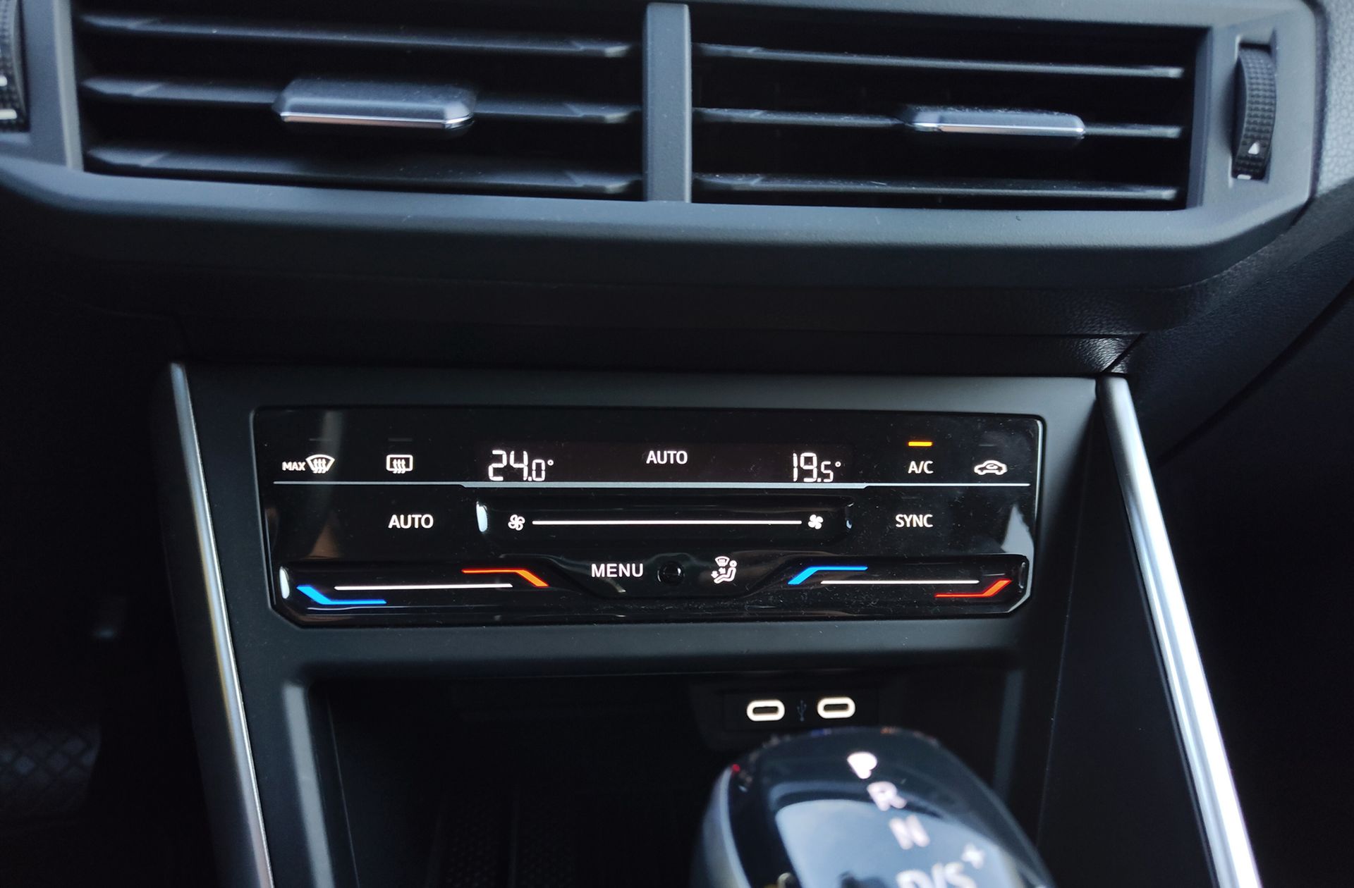 Volkswagen Polo ``más`` 1.0 TSI DSG - foto 27