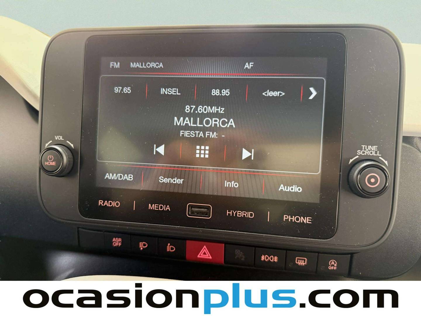 Equipamiento del Fiat Panda Fiat Panda 1.0 Hybrid Pandina (70 CV)