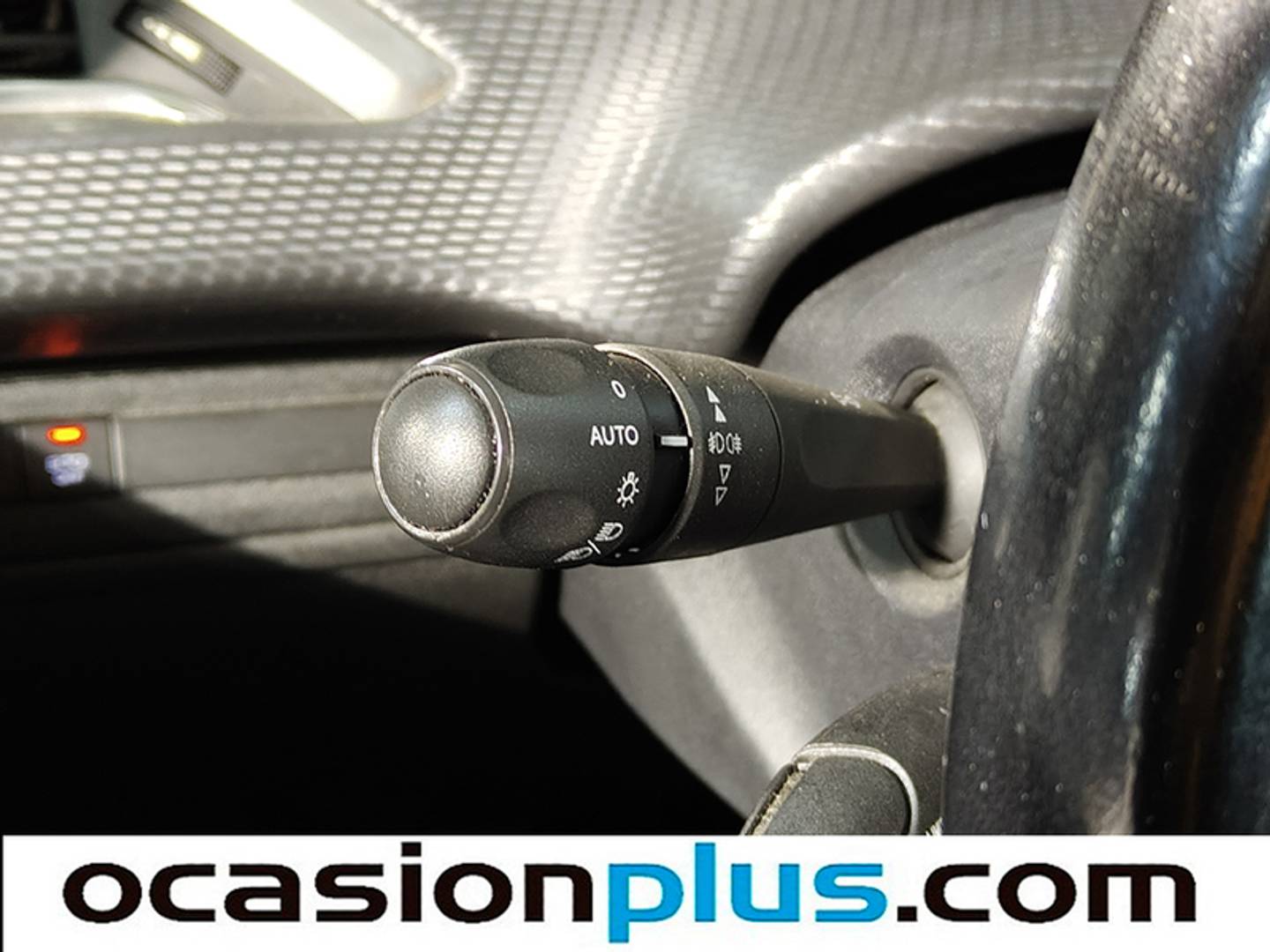 Foto Peugeot 208 Peugeot 208 1.2L PureTech Allure (82 CV)