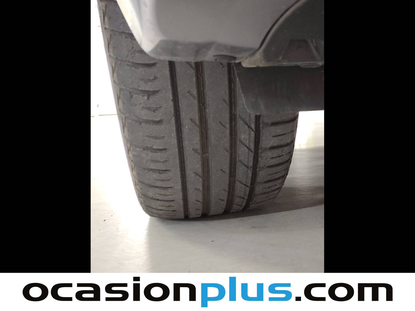 Foto Mitsubishi Outlander Mitsubishi Outlander 2.0 PHEV Kaiteki 4WD Auto (203 CV)