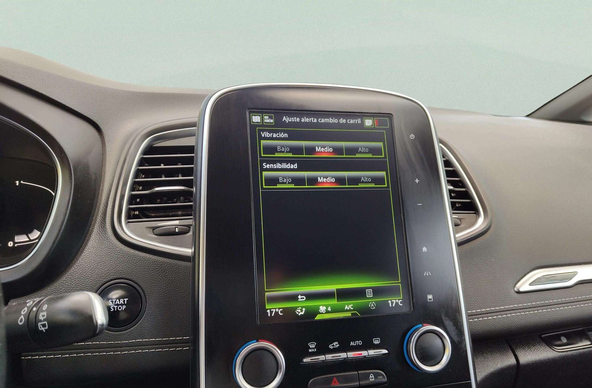 Renault Grand Scénic Zen dCi 7 plazas - foto 17