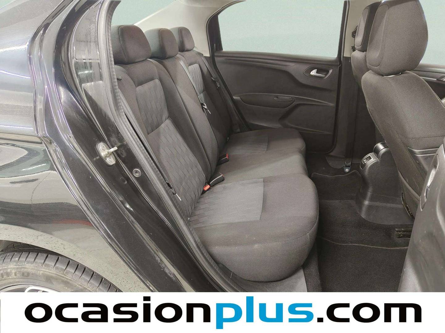 Foto Citroën C-Elysée Citroen C-Elysee BlueHDi 100 Shine (102 CV)