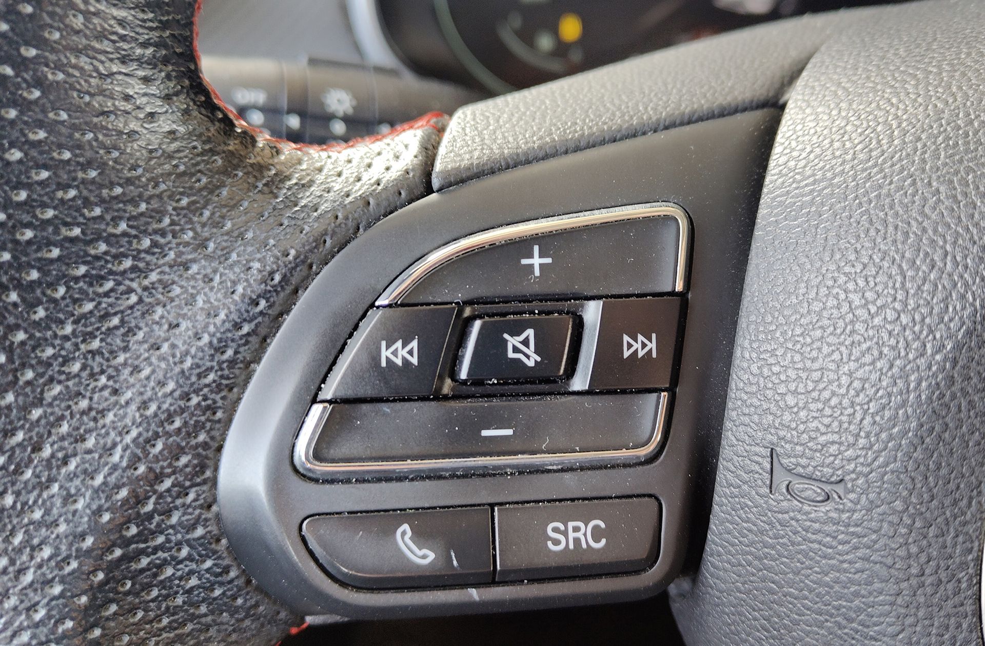 MG ZS 1.0T Luxury - foto 27