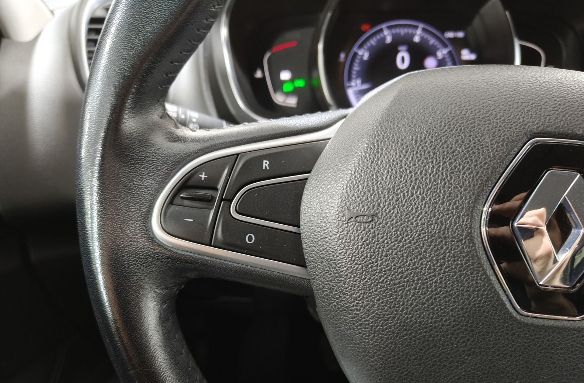 Renault Grand Scénic Zen TCe - foto 24