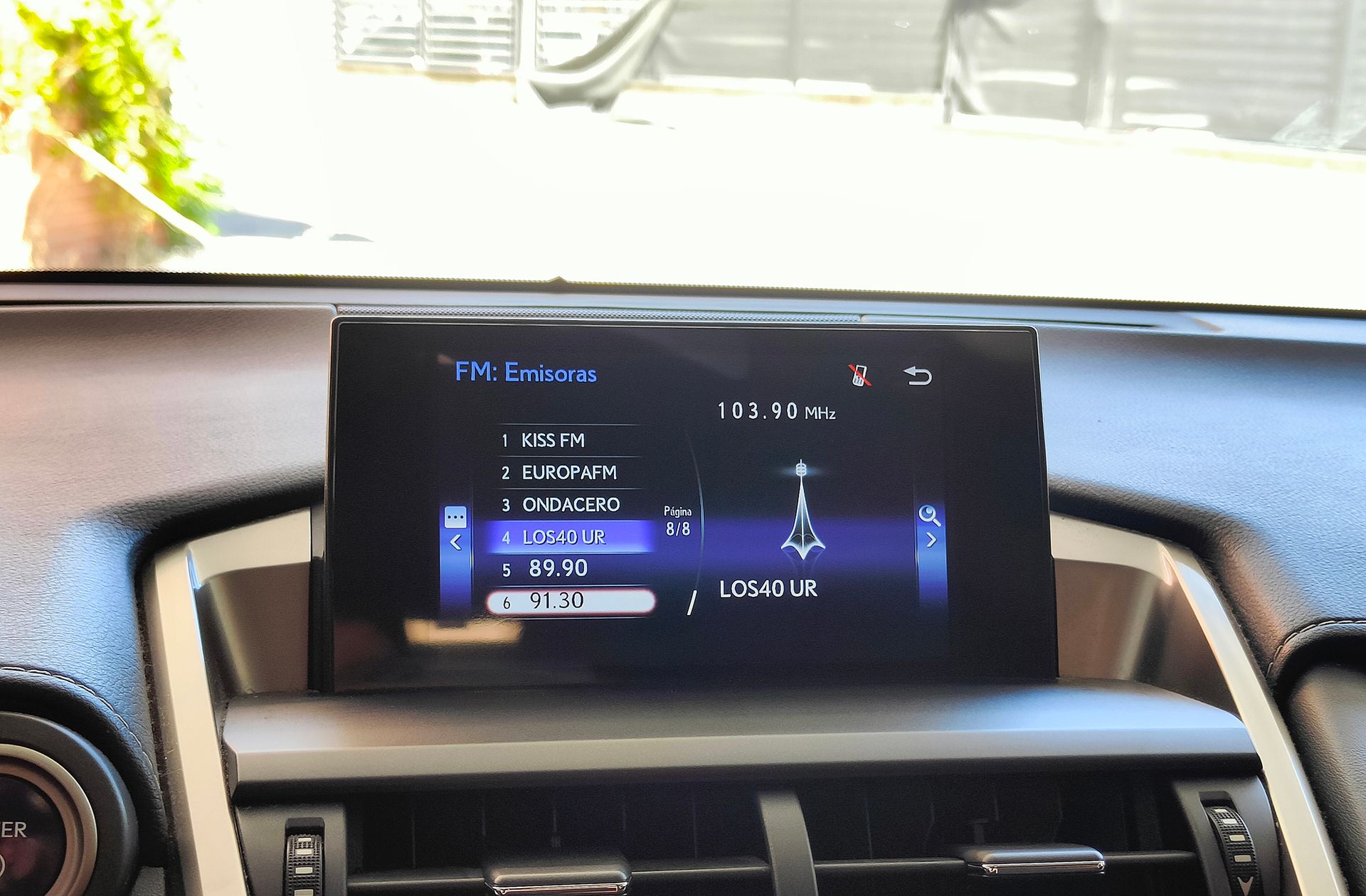 Lexus NX 300h Corporate 2WD - foto 34